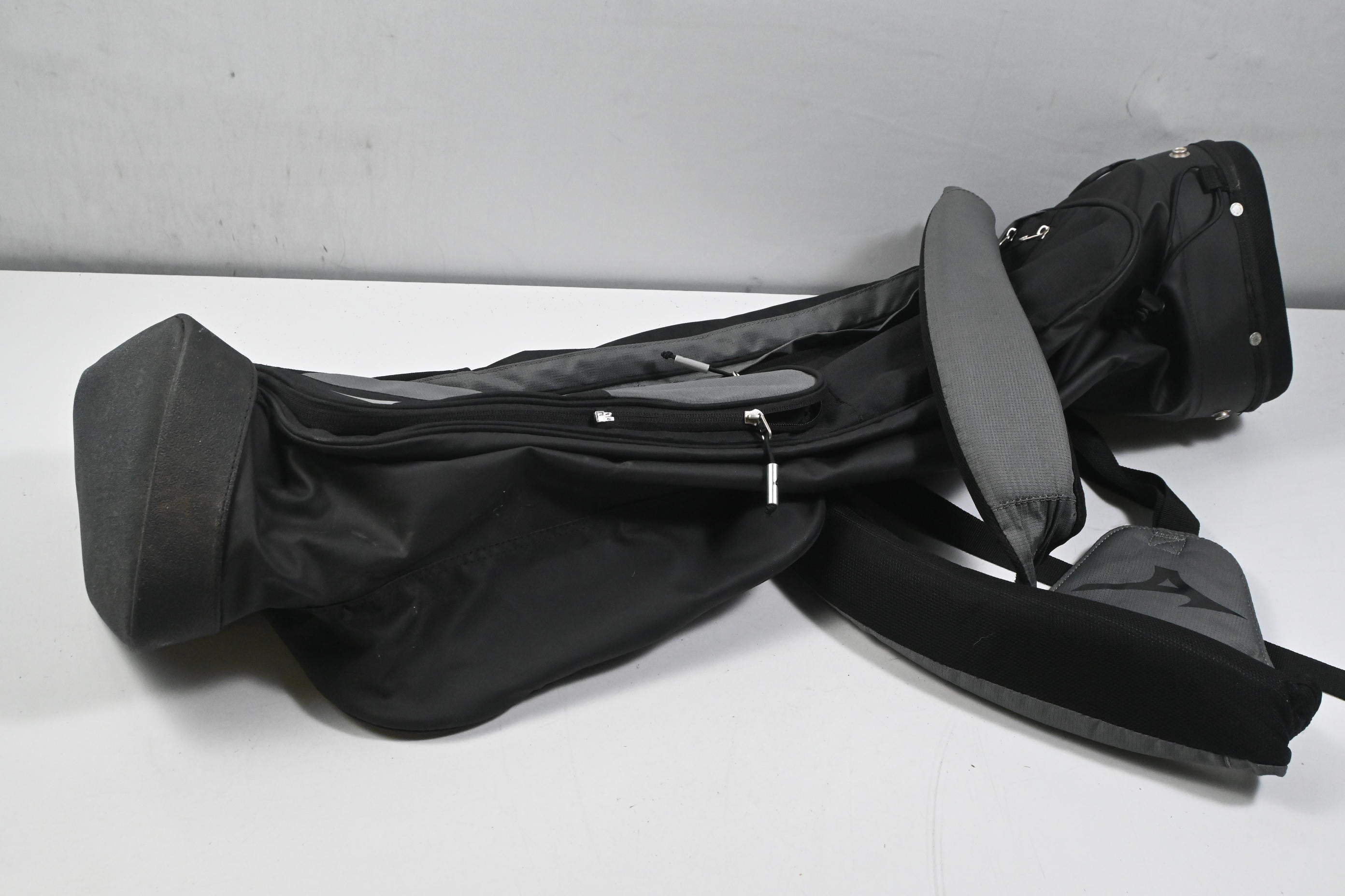 Mizuno Pencil Bag / Black & Grey / 4-Way Divider / Black & Grey
