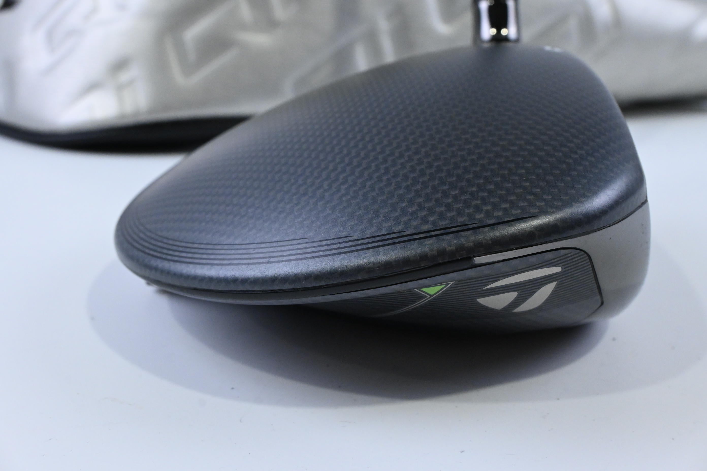 Taylormade Qi35 Driver / 9 Degree / Stiff Flex Helium Nanocore 5 Shaft
