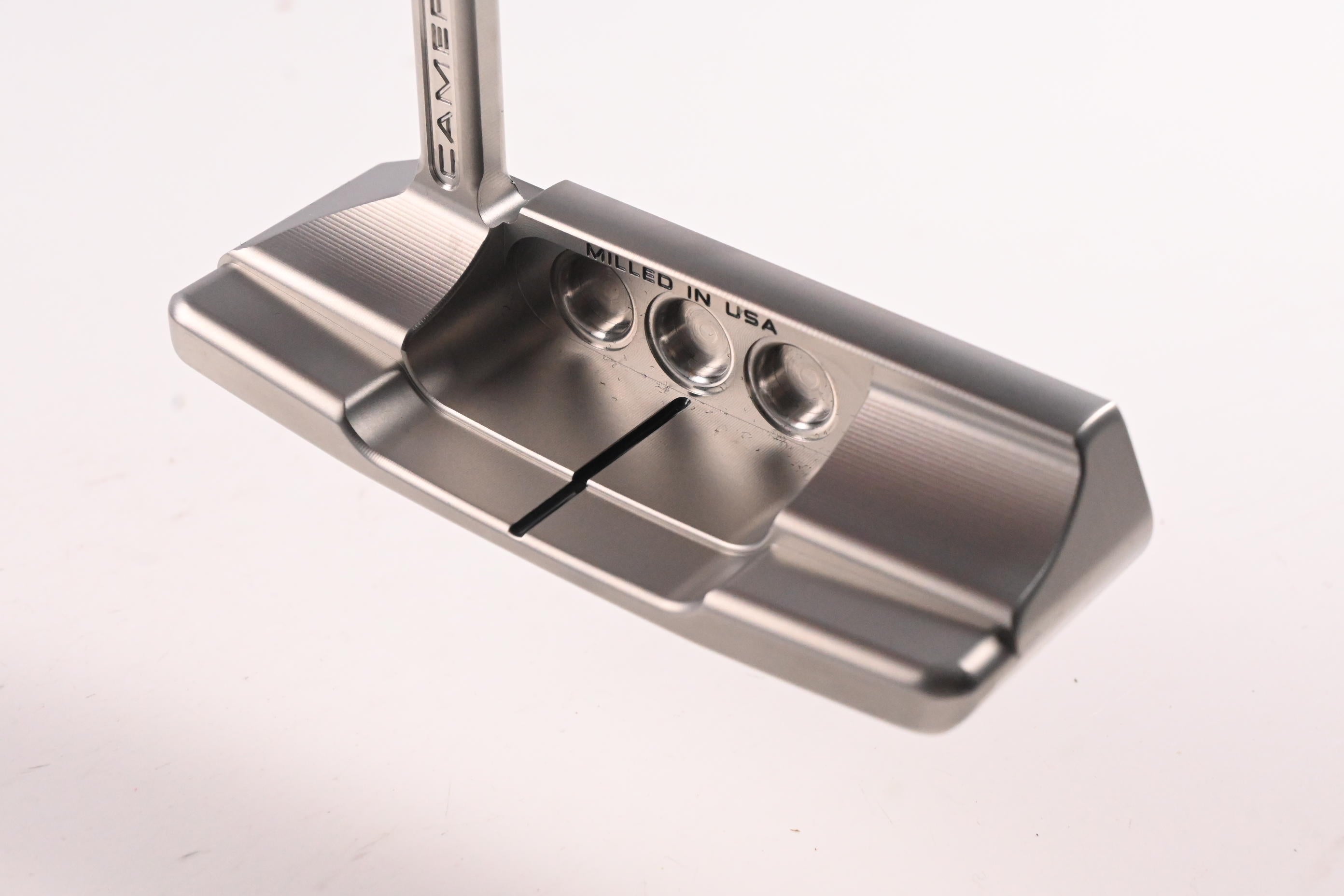 Scotty Cameron Super Select Sqaureback 2 Putter / 33 Inch