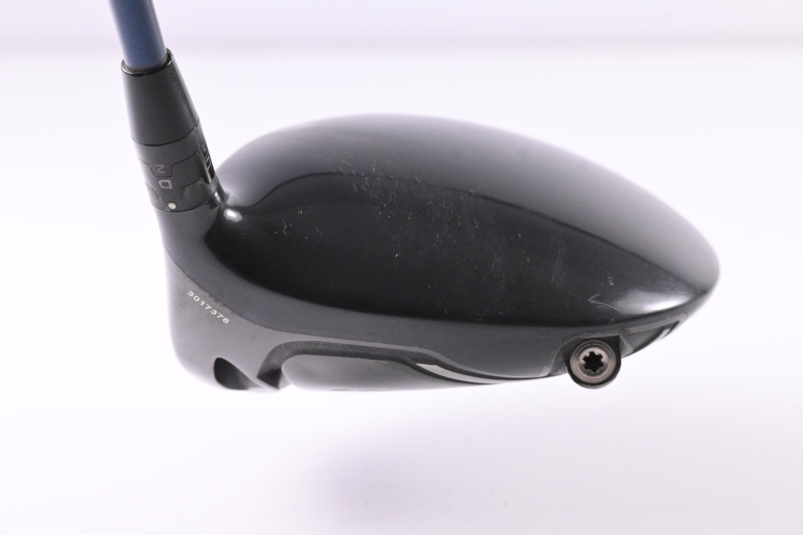 Titleist 917 D2 Driver / 10.5 Degree / Stiff Flex Speeder Pro Tour Spec 74 Shaft