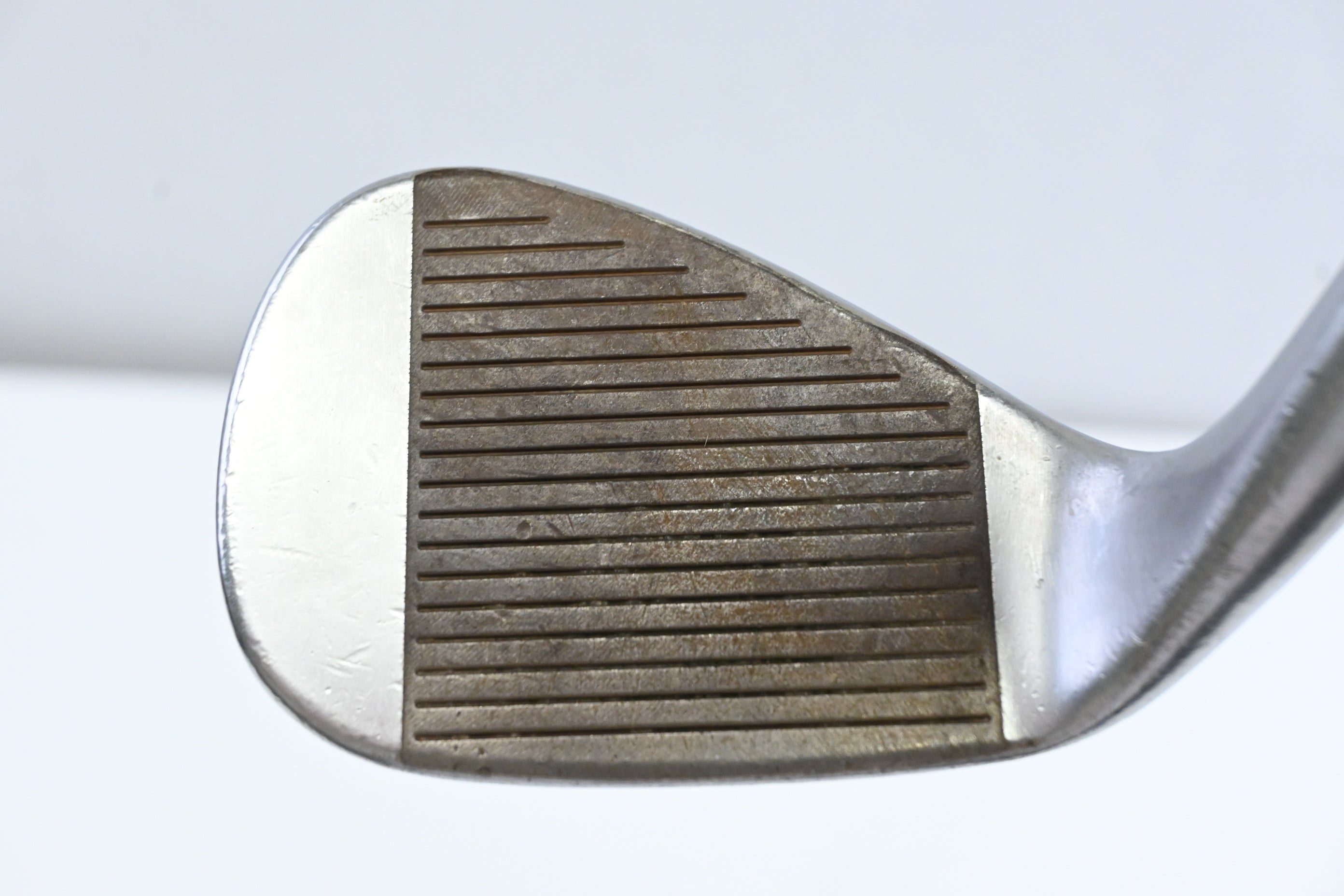 Taylormade Milled Grind 4 Sand Wedge / 54 Degree / Stiff Flex Dynamic Gold S200