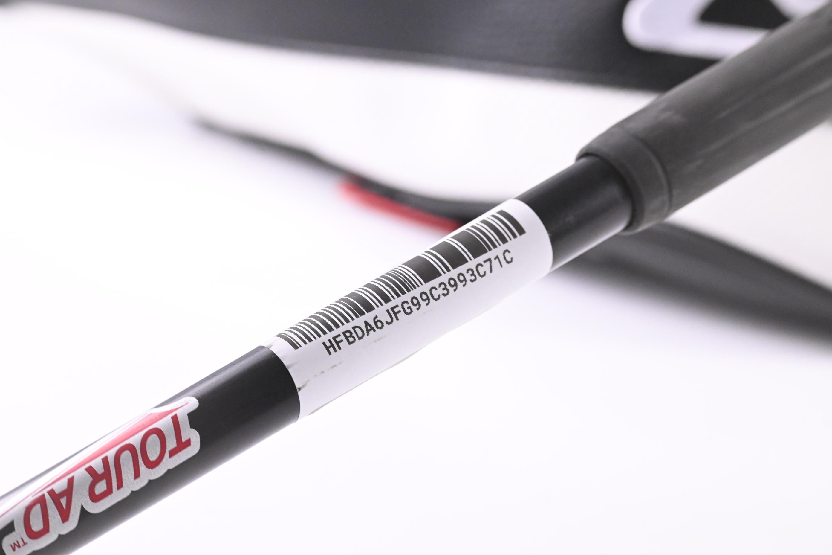 Titleist GT3 Driver / 9 Degree / Stiff Flex Tour AD XC-6 Shaft