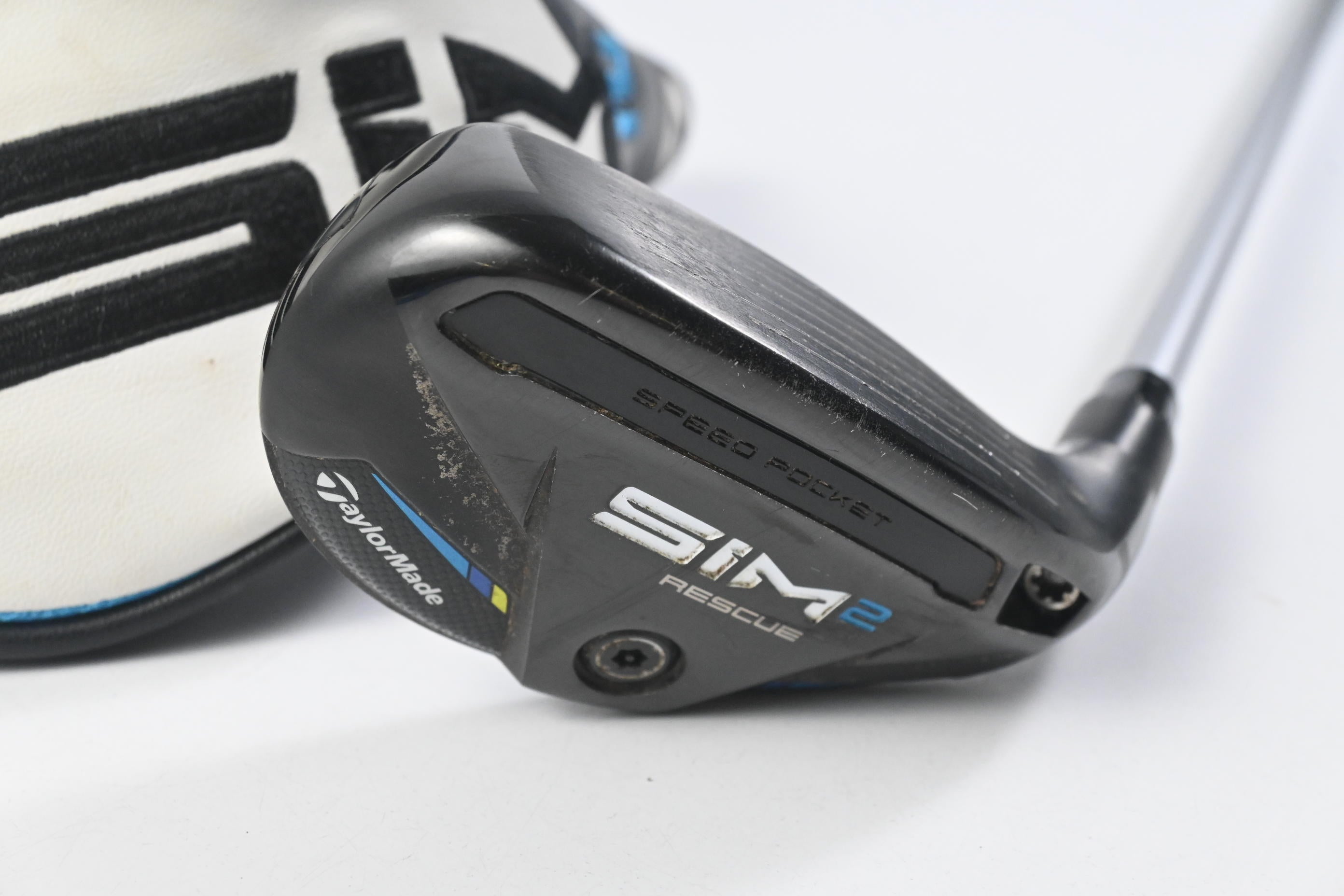 Taylormade SIM2 #2 Hybrid / 17 Degree / Stiff Flex Diamana Thump 90 Shaft