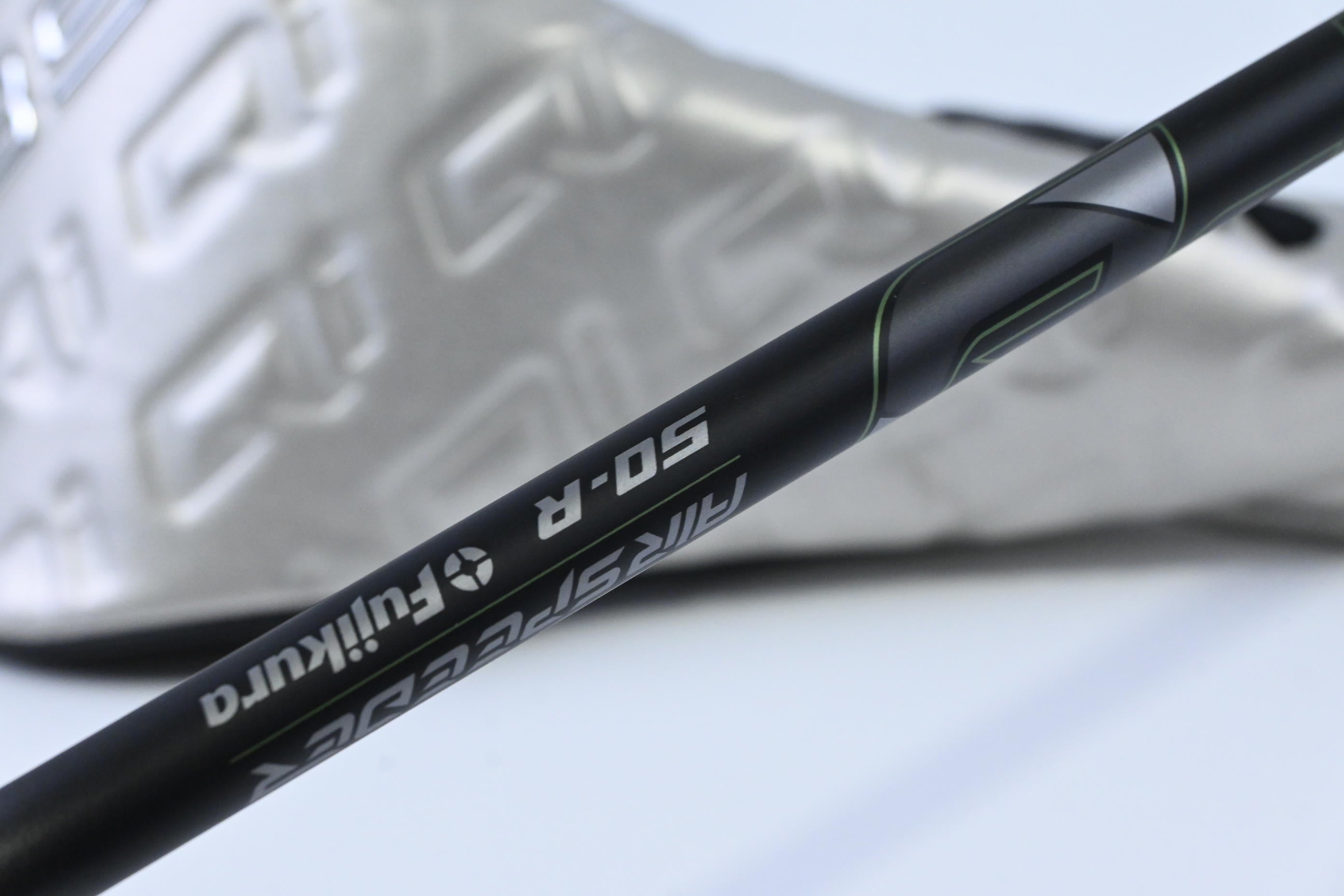 Taylormade Qi35 Driver / 10.5 Degree / Regular Flex Fujikura Air Speeder 50