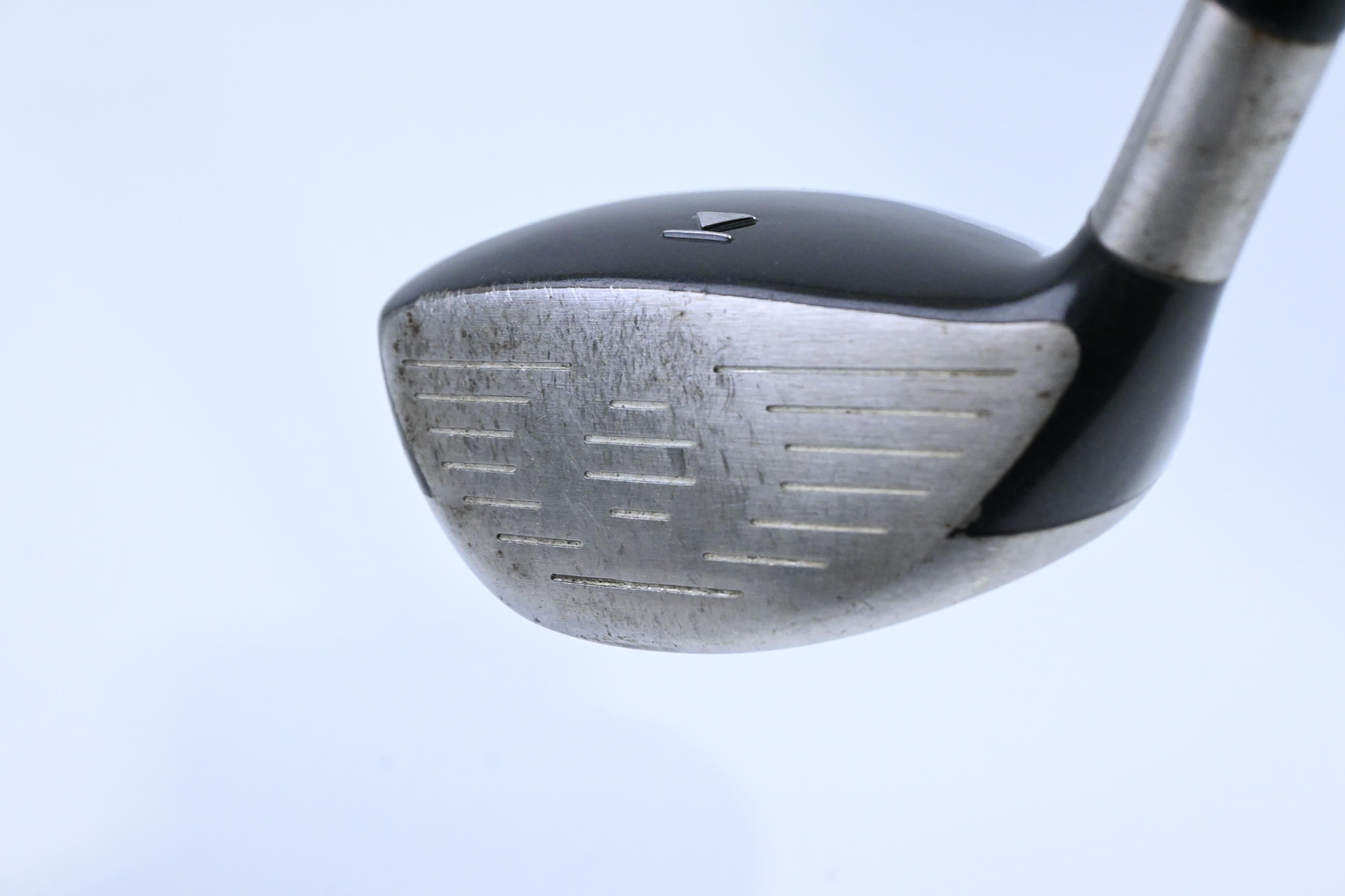 Titleist 904 F #3 Wood / 15 Degree / Regular Flex Dynamic Gold Shaft