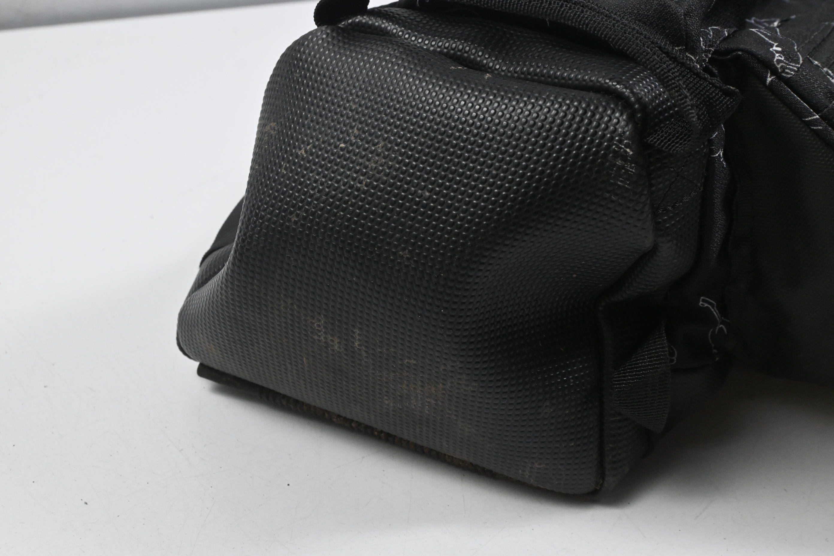Ping Moonlite Pencil Bag / 4-Way Divider / Black & White
