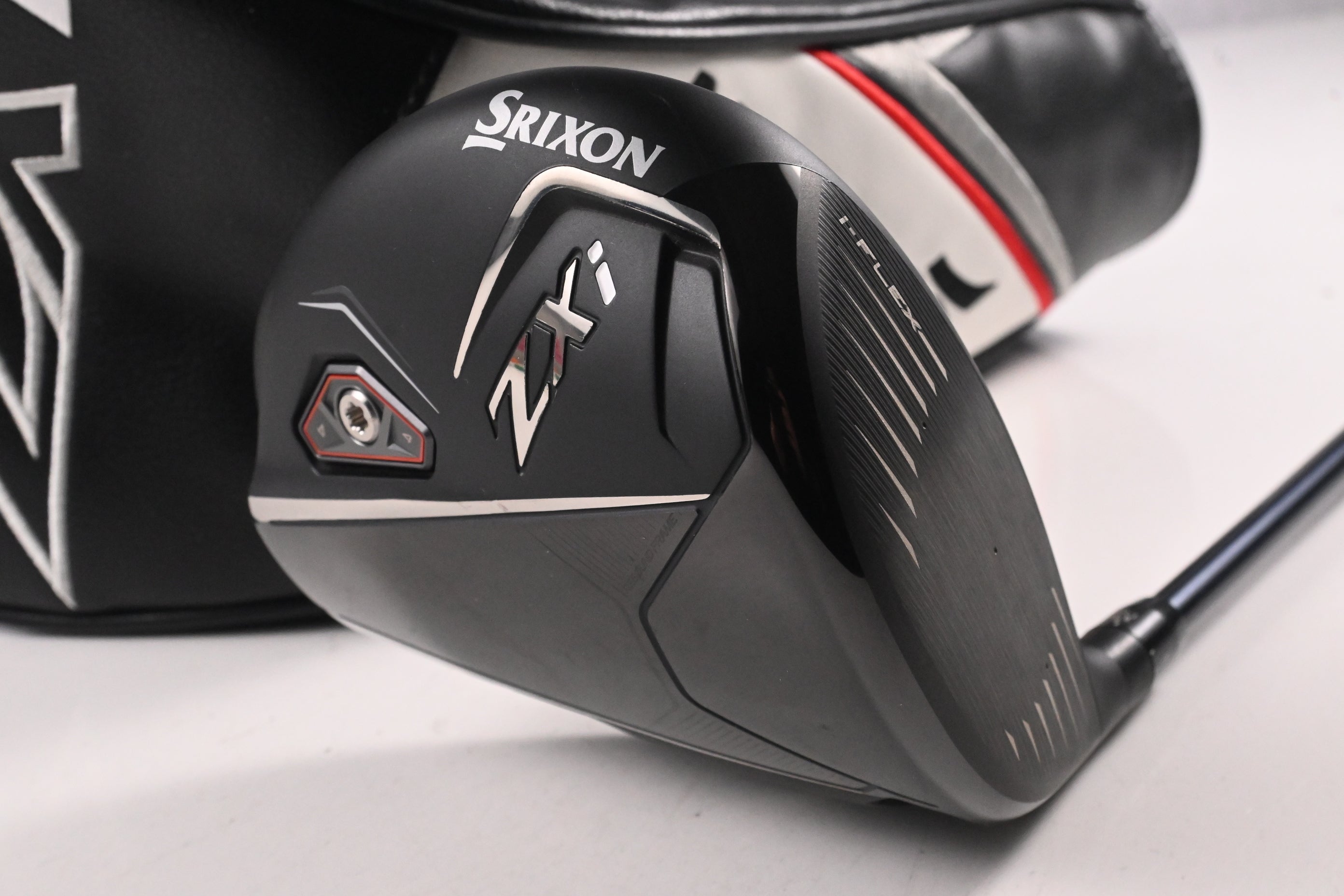 Srixon ZXi Driver / 10.5 Degree / Stiff Flex Fujikura Ventus TR Blue 6 Shaft