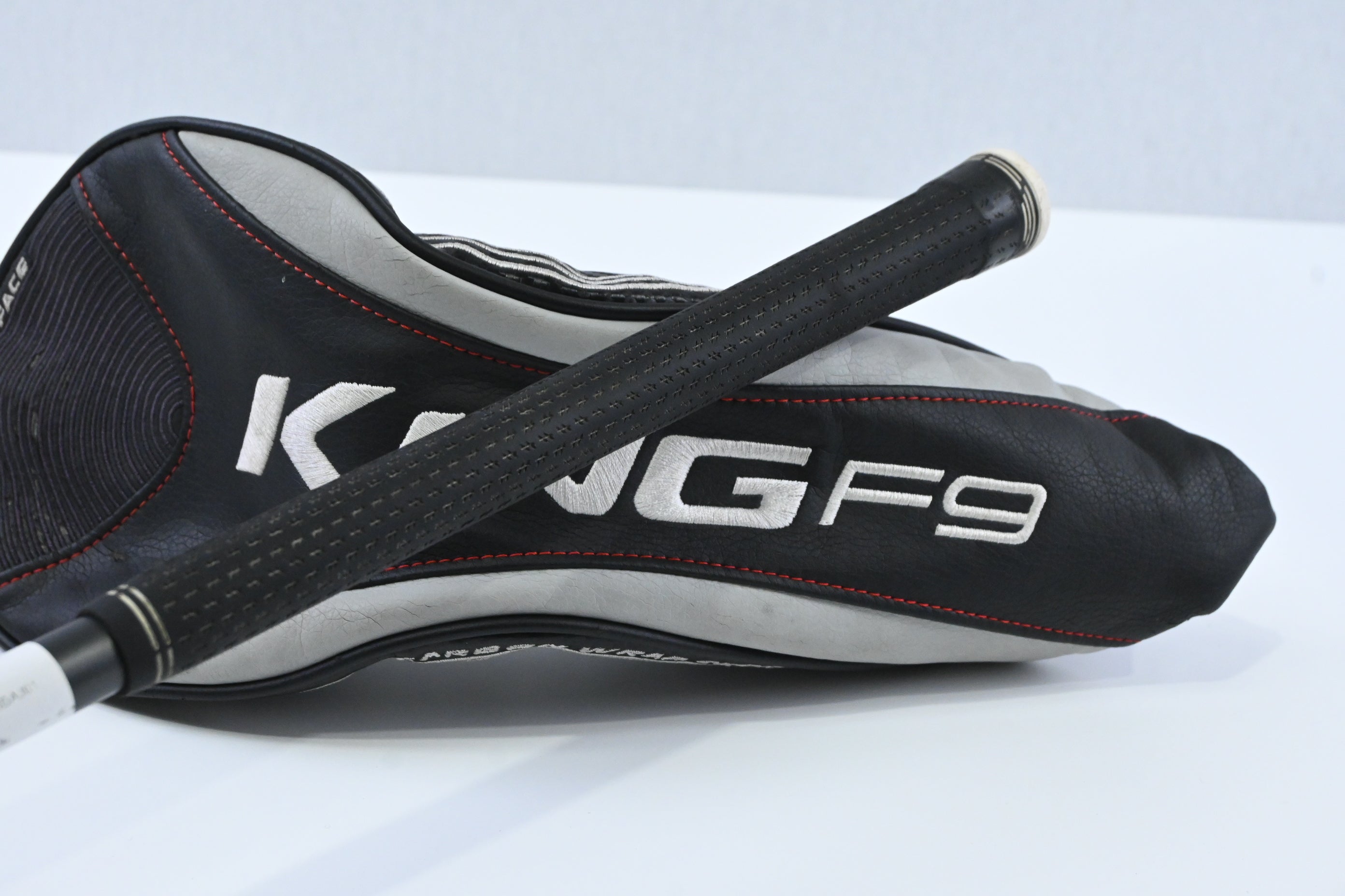 Cobra King F9 Driver / 10.5 Degree / Stiff Flex HZRDUS Smoke Yellow 60 Shaft