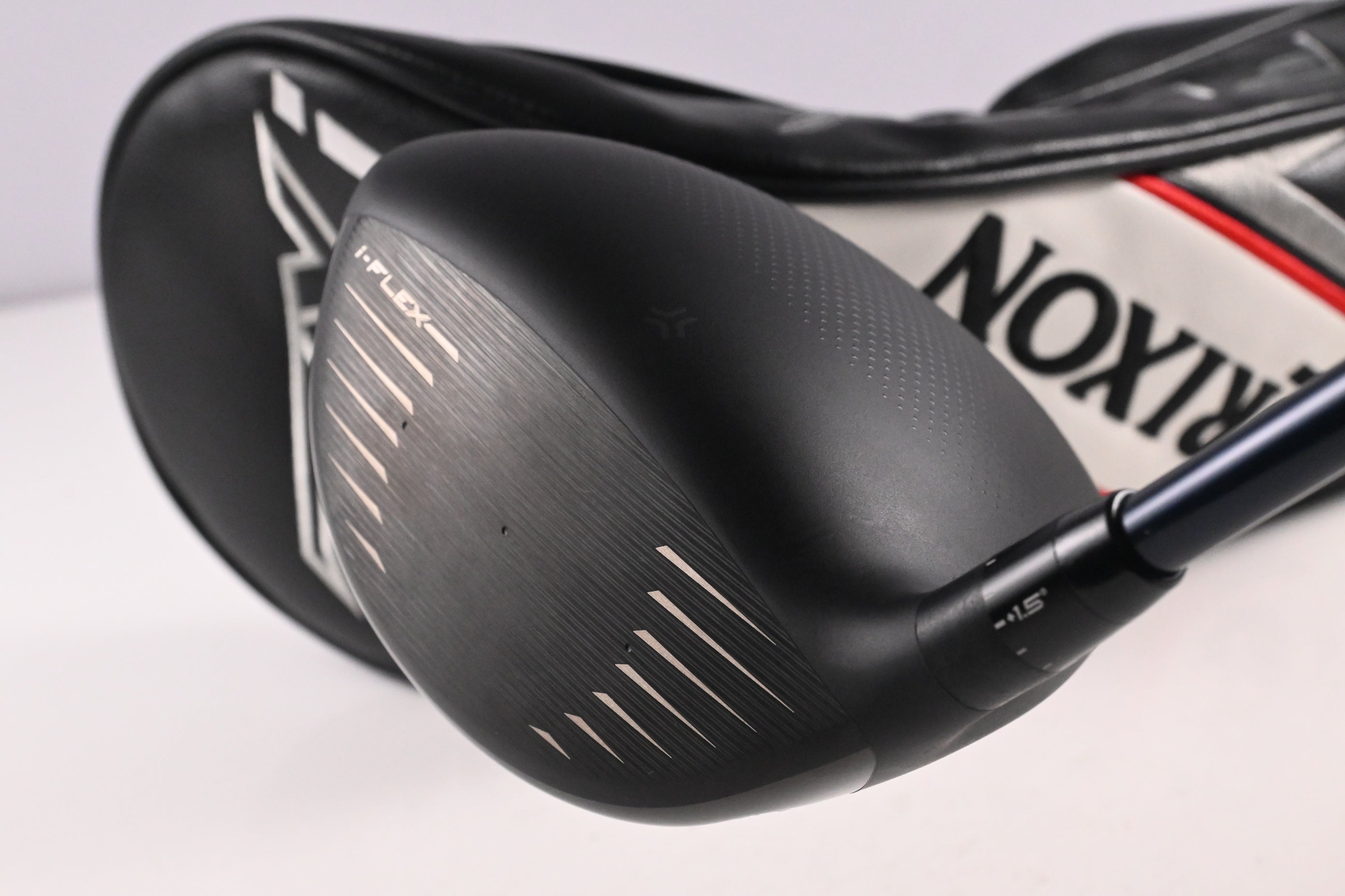 Srixon ZXi Driver / 10.5 Degree / Stiff Flex Fujikura Ventus TR Blue 6 Shaft