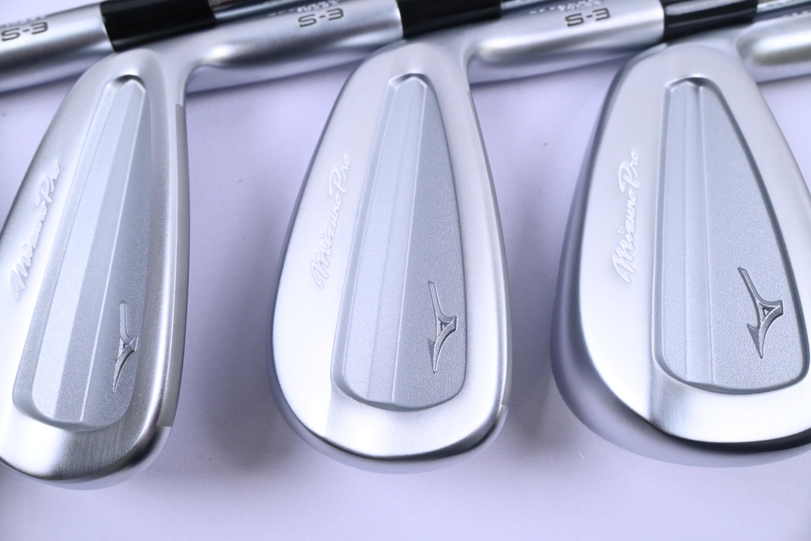 Mizuno Pro S-3 Irons / 4-PW / Stiff Flex Dynamic Gold S300 Shafts