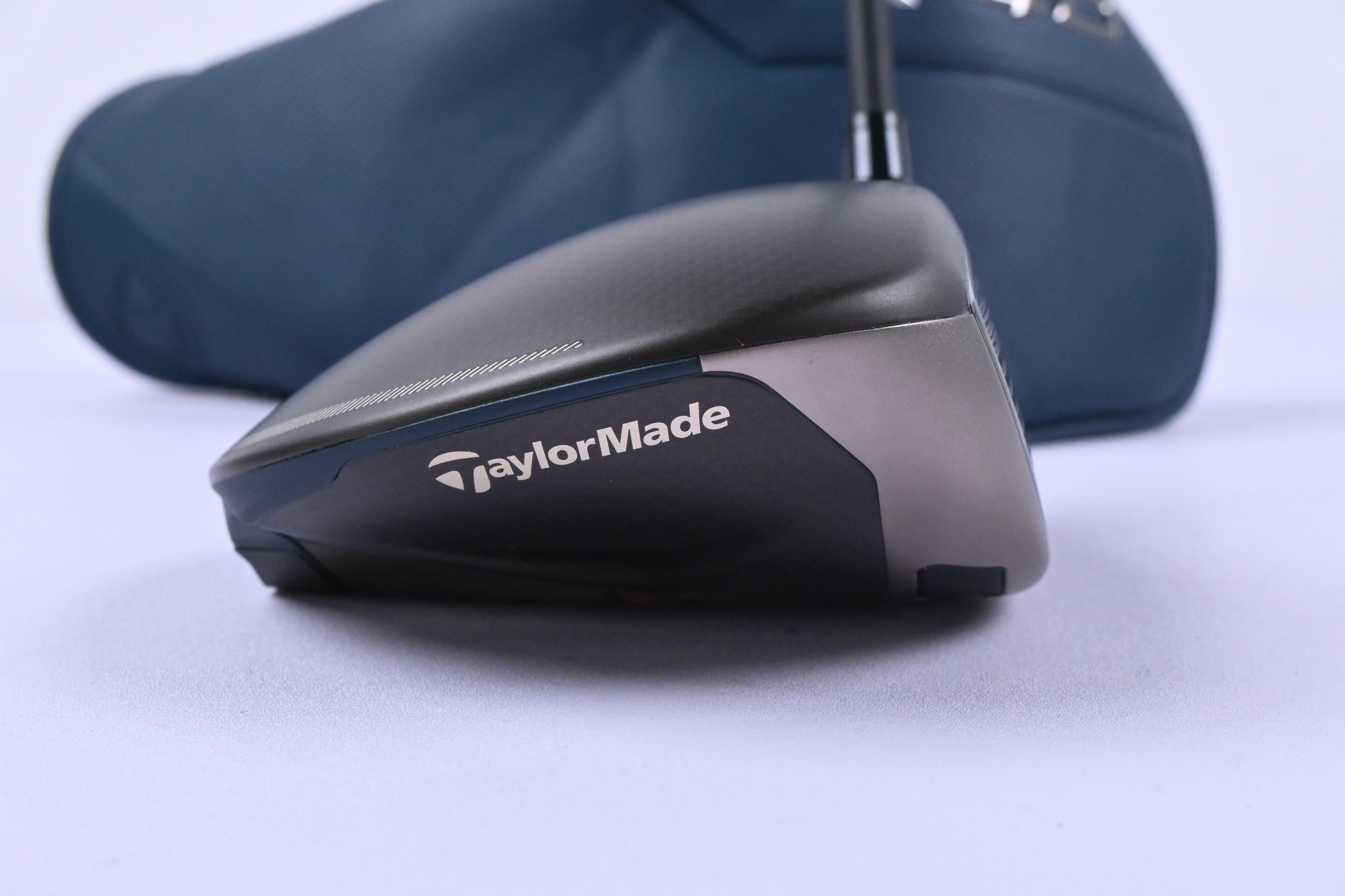 Taylormade Qi4D Max Lite Driver / 12 Degree / Regular Flex REAX 50 Shaft
