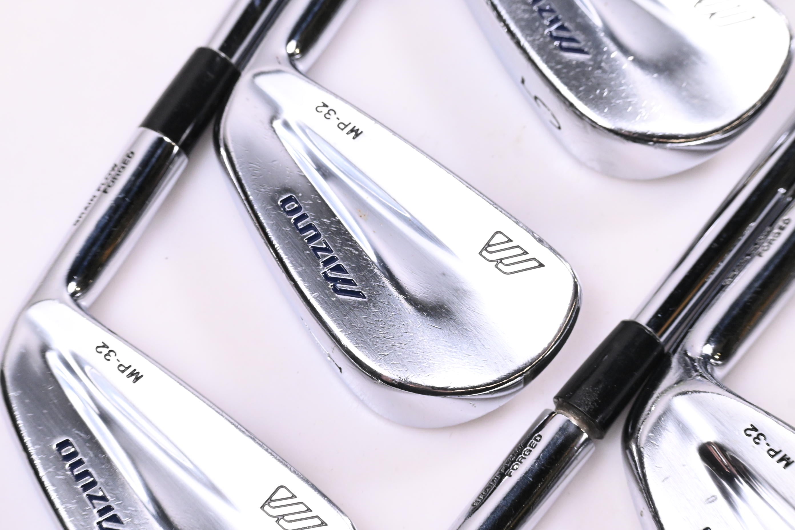 Mizuno MP-32 Irons / 3-PW / Stiff Flex Dynamic Gold S300 Shafts