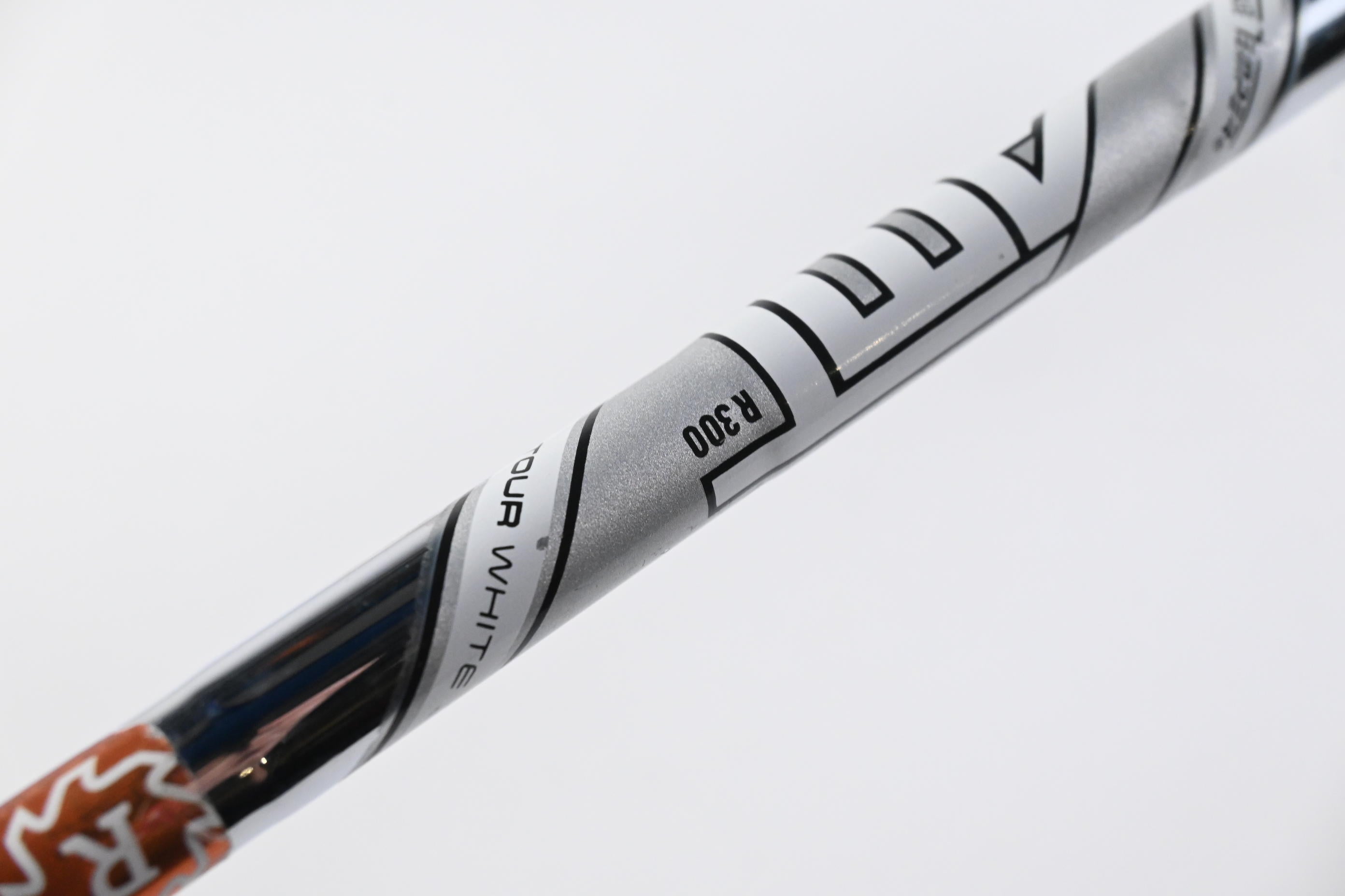 Titleist Vokey SM10 Gap Wedge / 52 Degree / Regular Flex AMT Tour White R300
