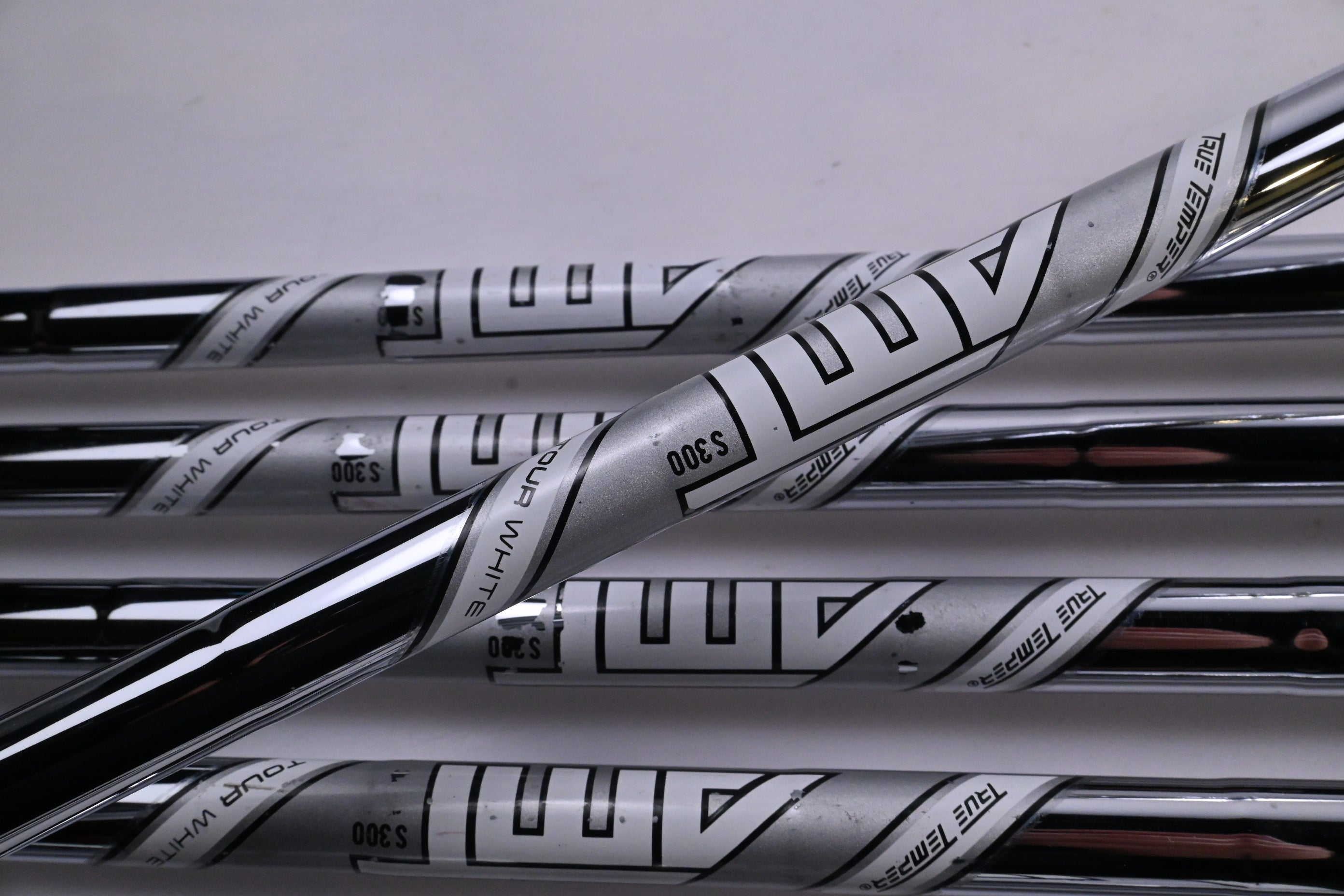Mizuno MP-20 Blade Irons / 4-PW / Stiff Flex AMT Tour White S300 Shafts