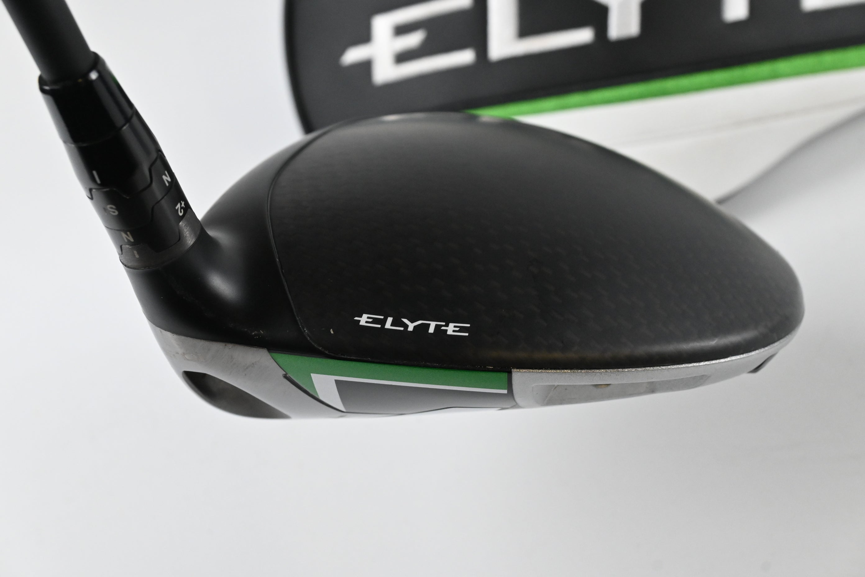 Callaway Elyte X Driver / 10.5 Degree / Regular Flex Vanquish 4 Shaft