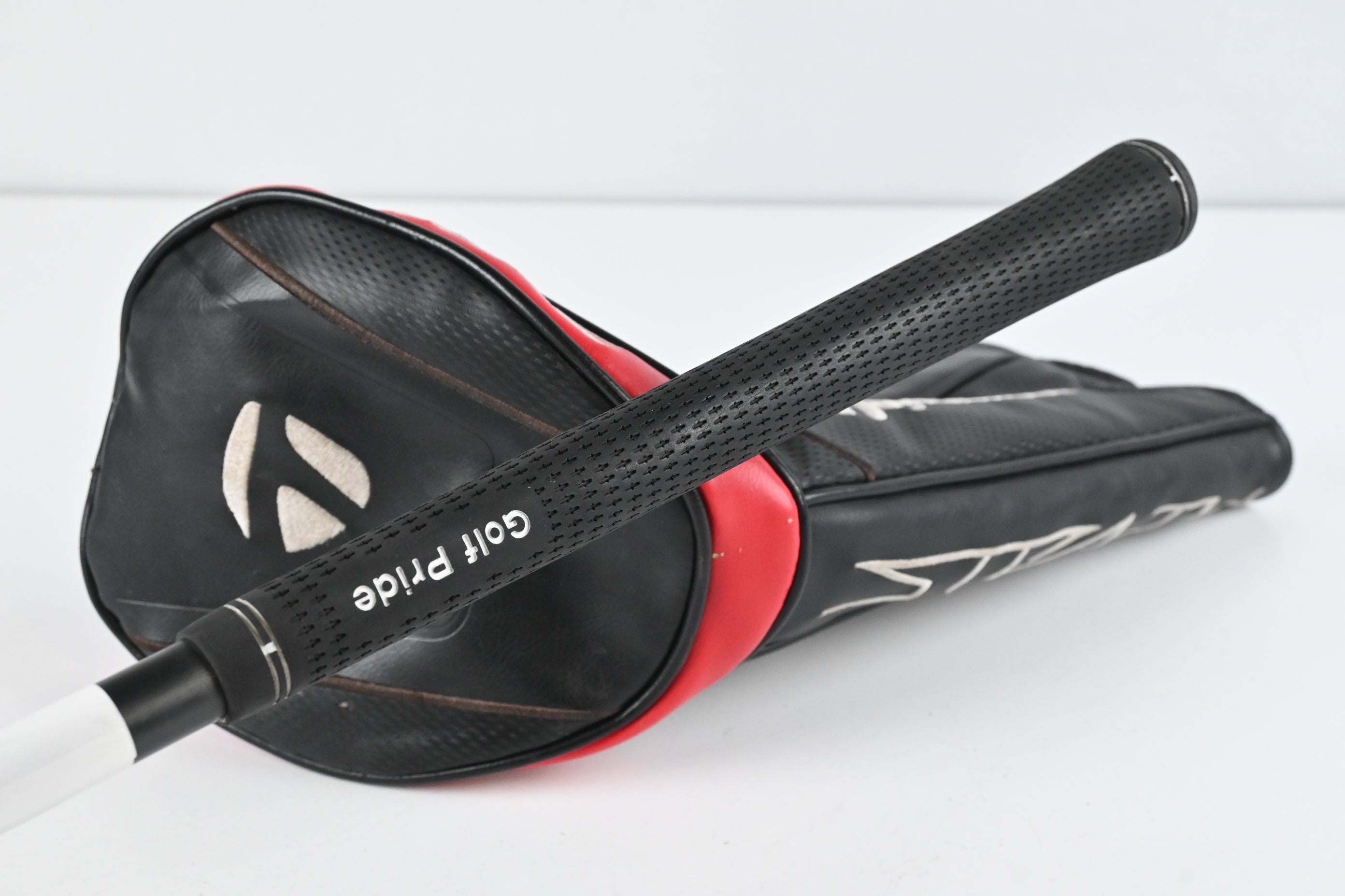 Taylormade Stealth Driver / 10.5 Degree / X-Flex Hzrdus Smoke Black 70 Shaft