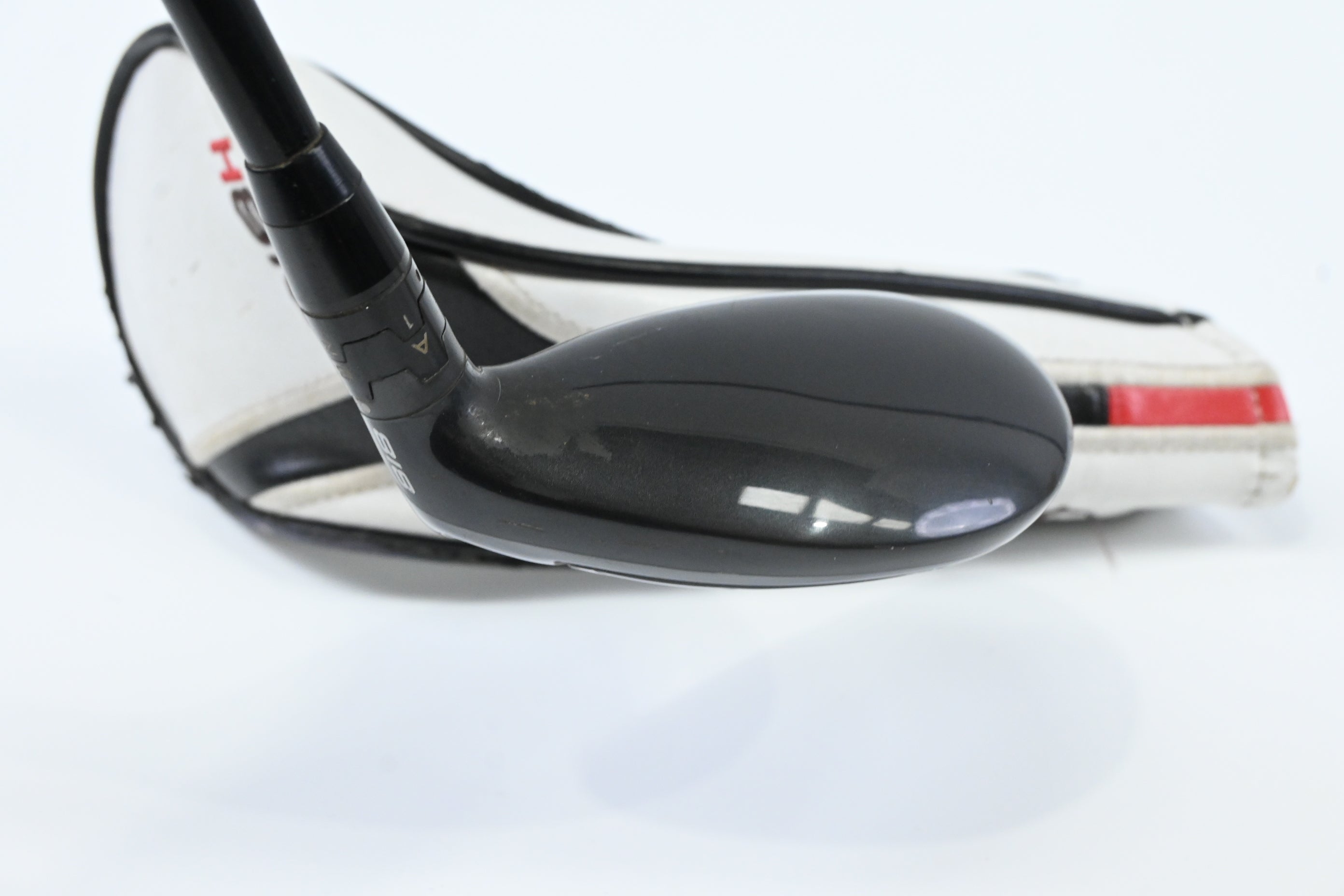 Titleist 818 H1 #3 Hybrid / 19 Degree / Stiff Flex Tensei CK White 90 Shaft