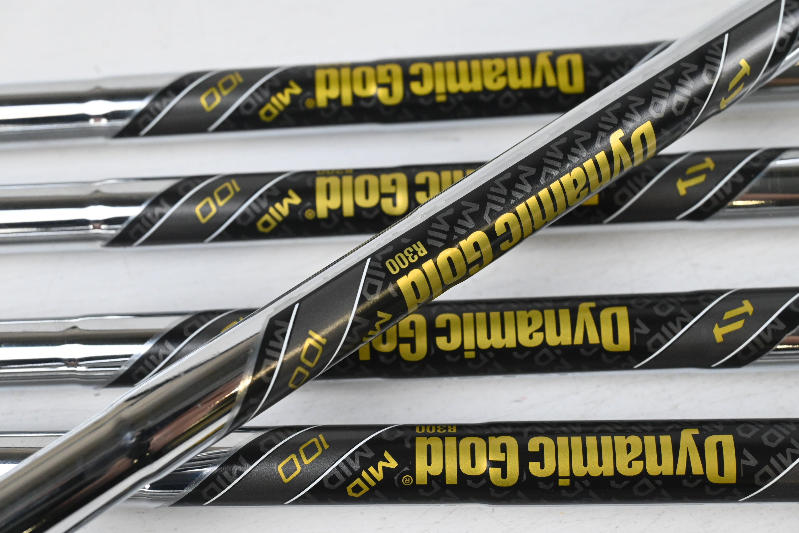 Srixon ZXi5 Irons / 5-PW / Regular Flex Dynamic Gold R300 Mid 100 Shafts