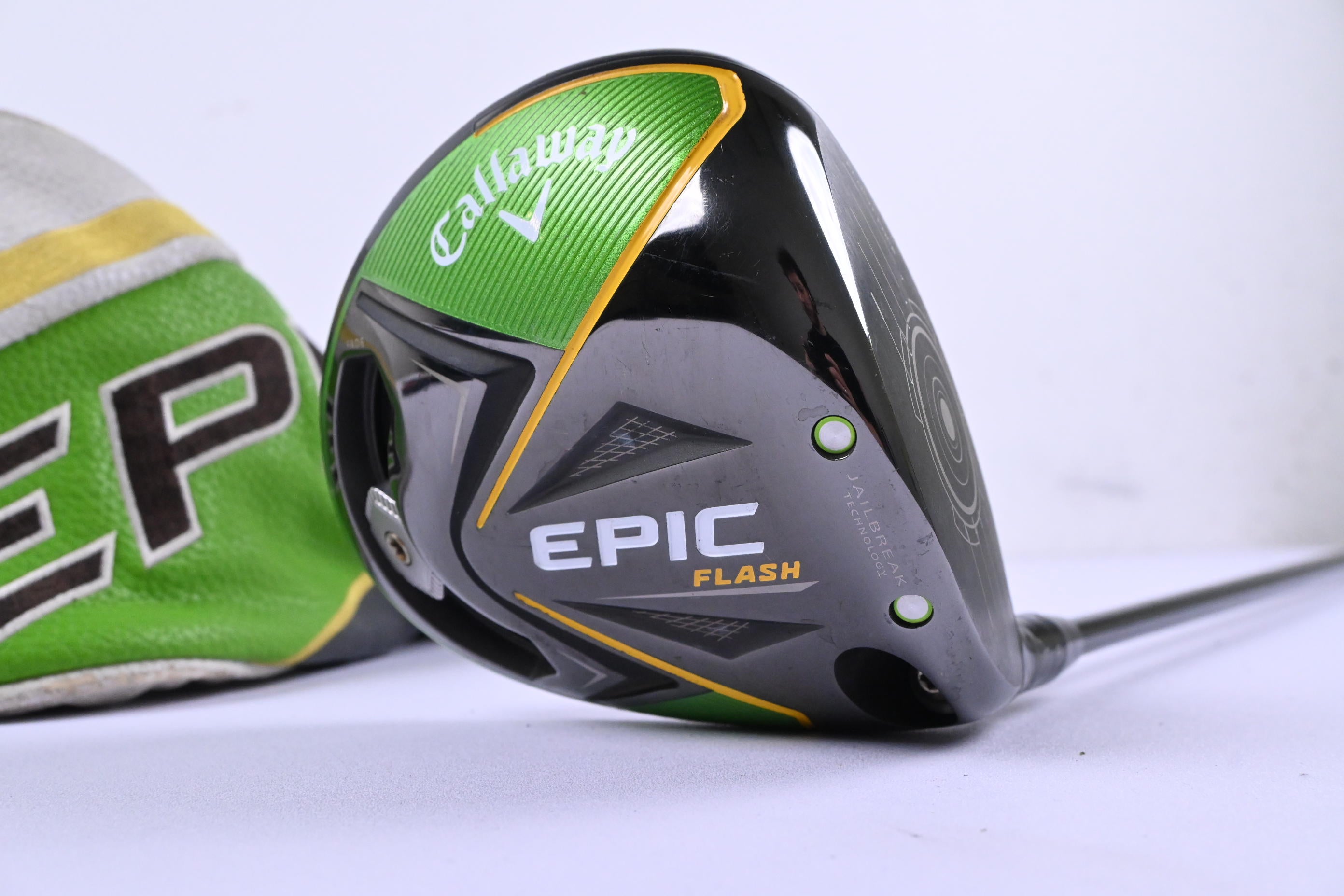 Callaway Epic Flash Driver / 10.5 Degree / Regular Flex Tensei AV Blue 65 Shaft
