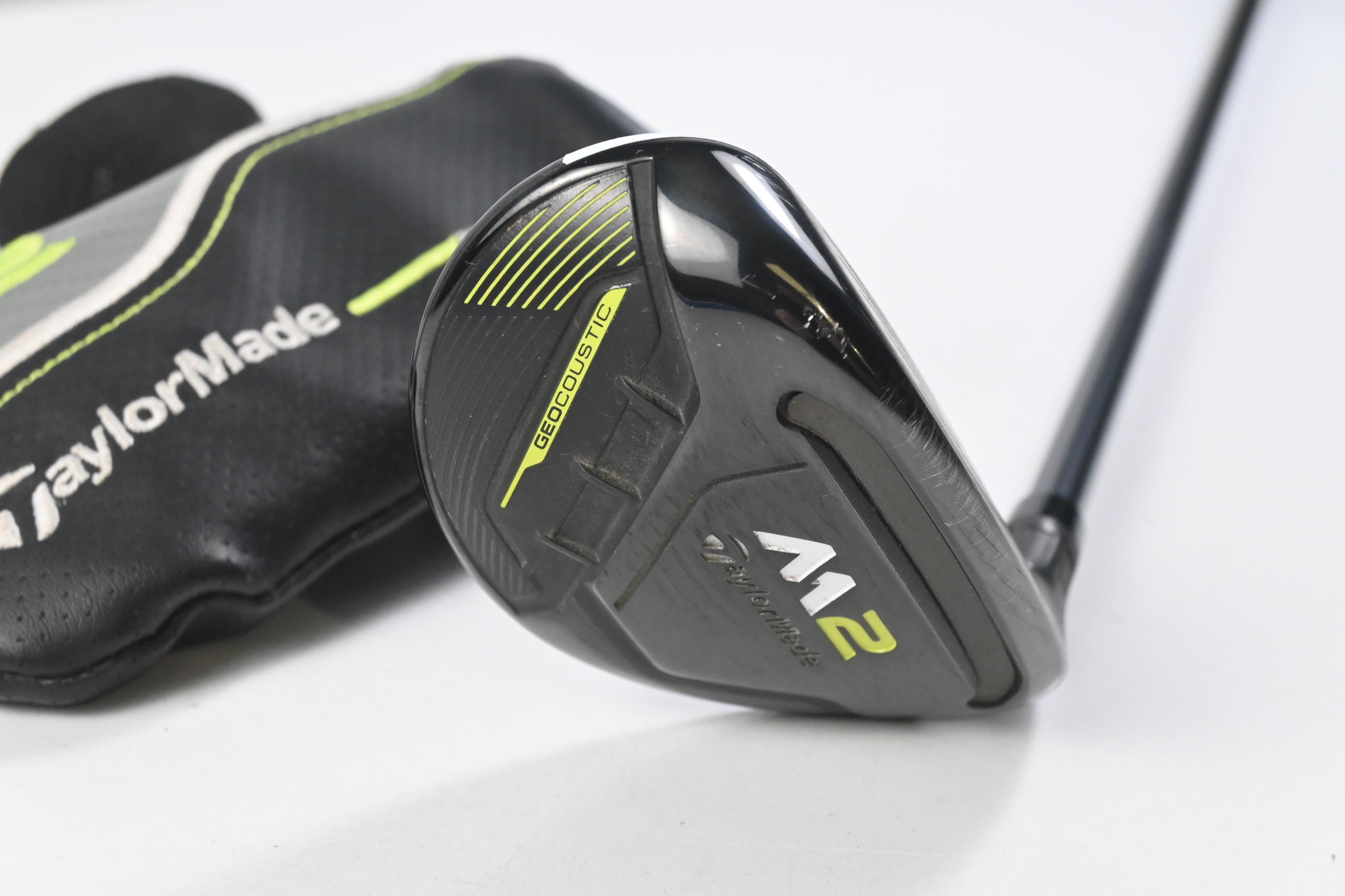 Taylormade M2 2017 #4 Hybrid / 22 Degree / Regular Flex REAX 65 Shaft