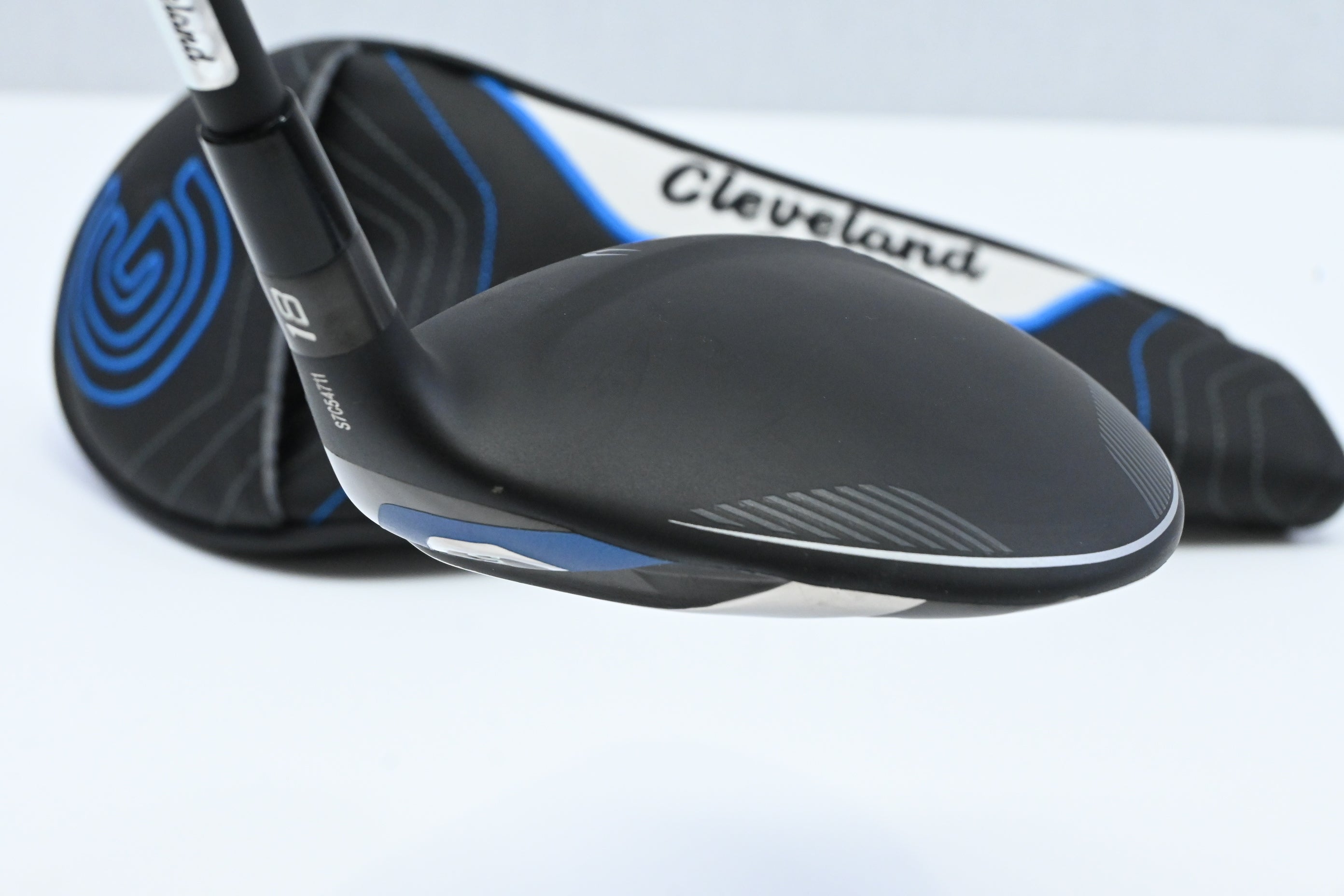 Ladies Cleveland Launcher XL Halo #5 Wood / 18 Degree / Ladies Flex Cypher 55