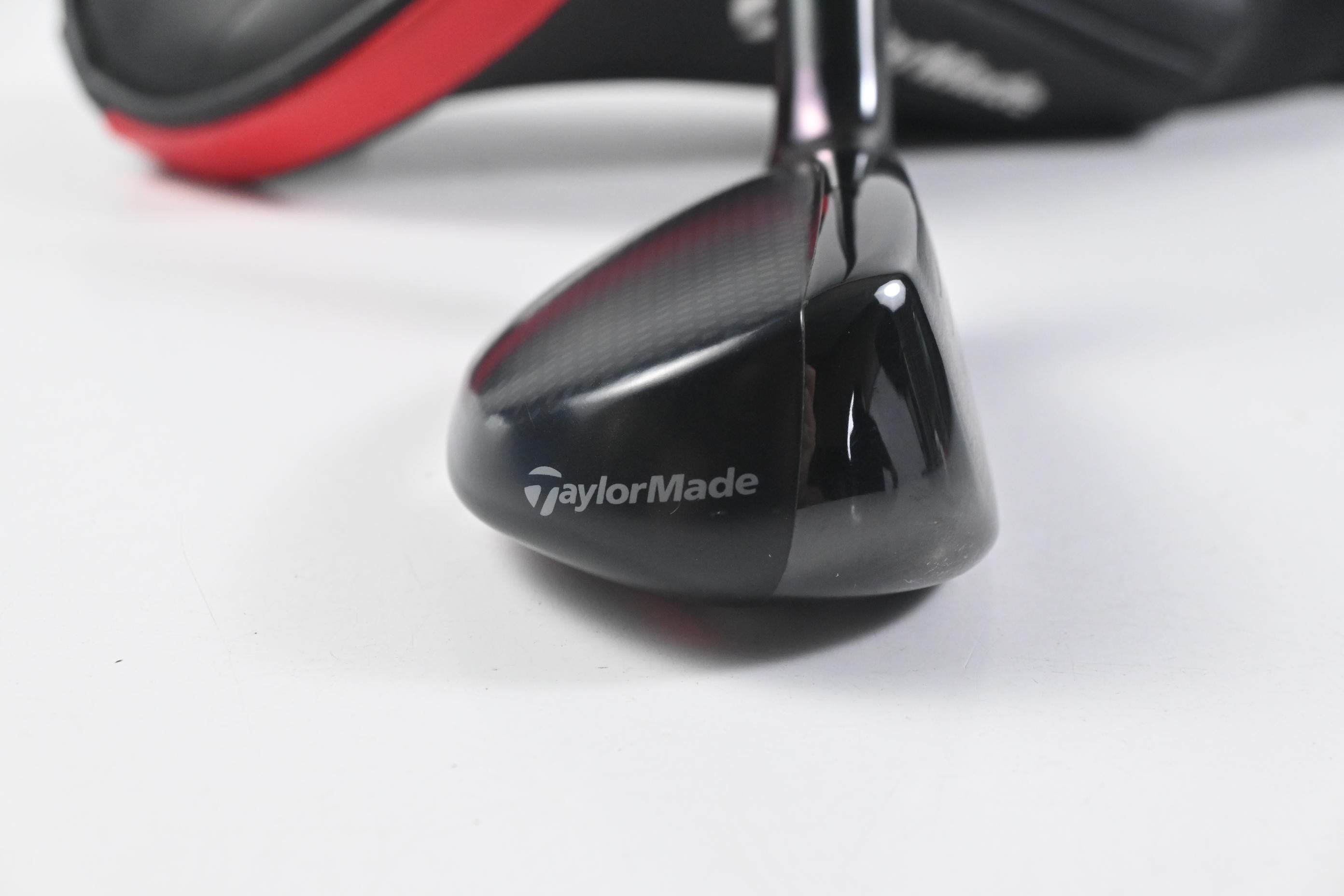 Taylormade Stealth Plus #2 Hybrid / 17 Degree / X-Flex Kai'li Red 95 Shaft