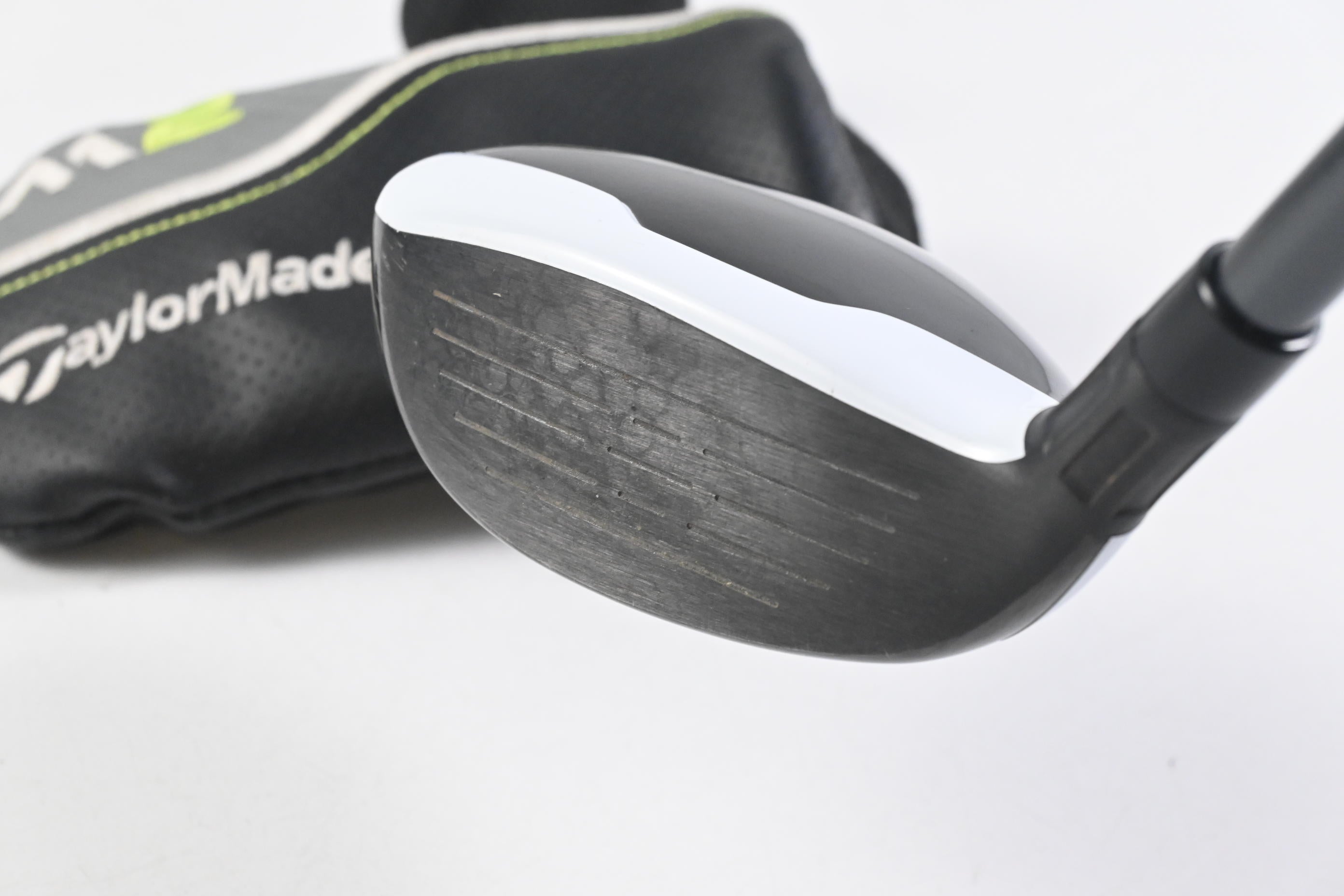 Taylormade M2 2017 #4 Hybrid / 22 Degree / Regular Flex REAX 65 Shaft