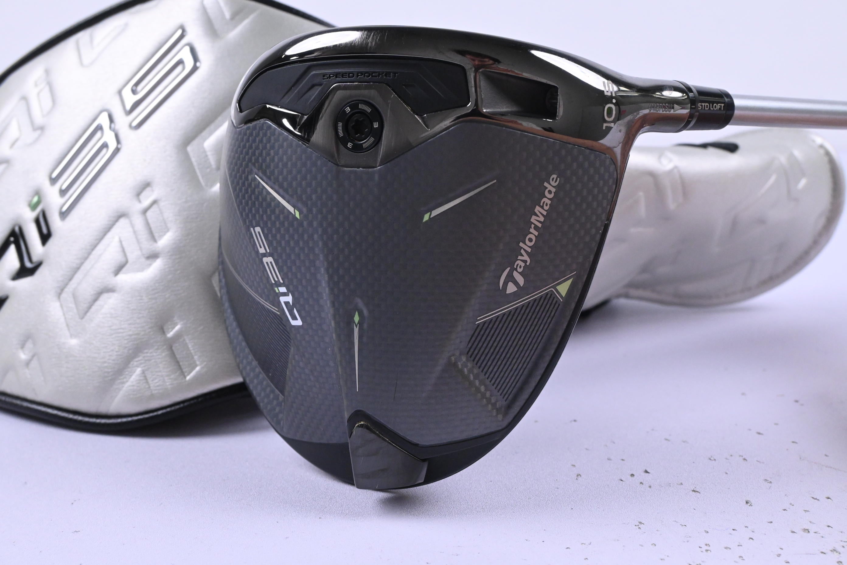 Taylormade Qi35 Driver / 10.5 Degree / Regular Flex Kuro Kage Silver 60 Shaft