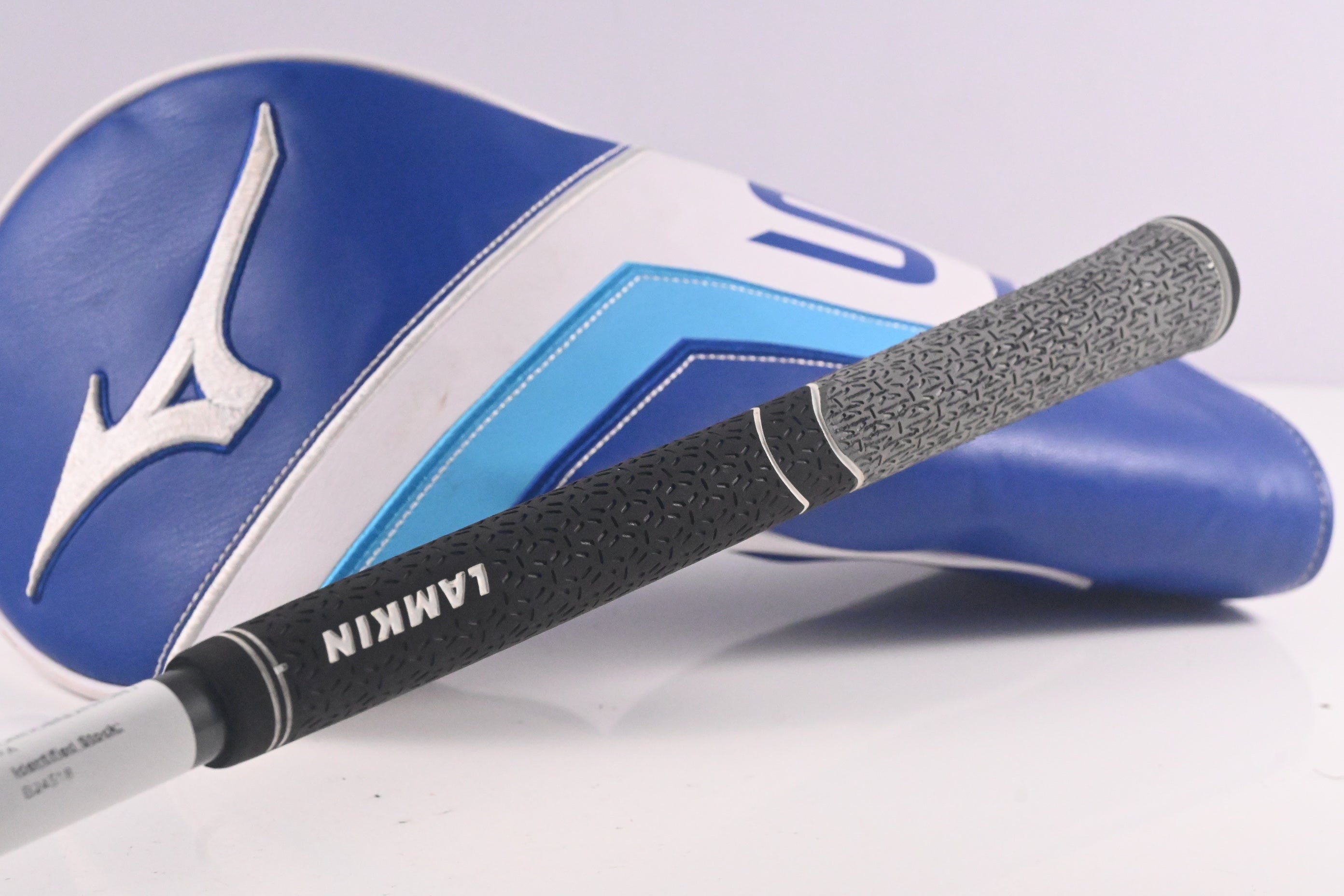 Mizuno ST-Max 230 Driver / 10.5 Degree / Senior Flex Aldila Ascent 40 Shaft
