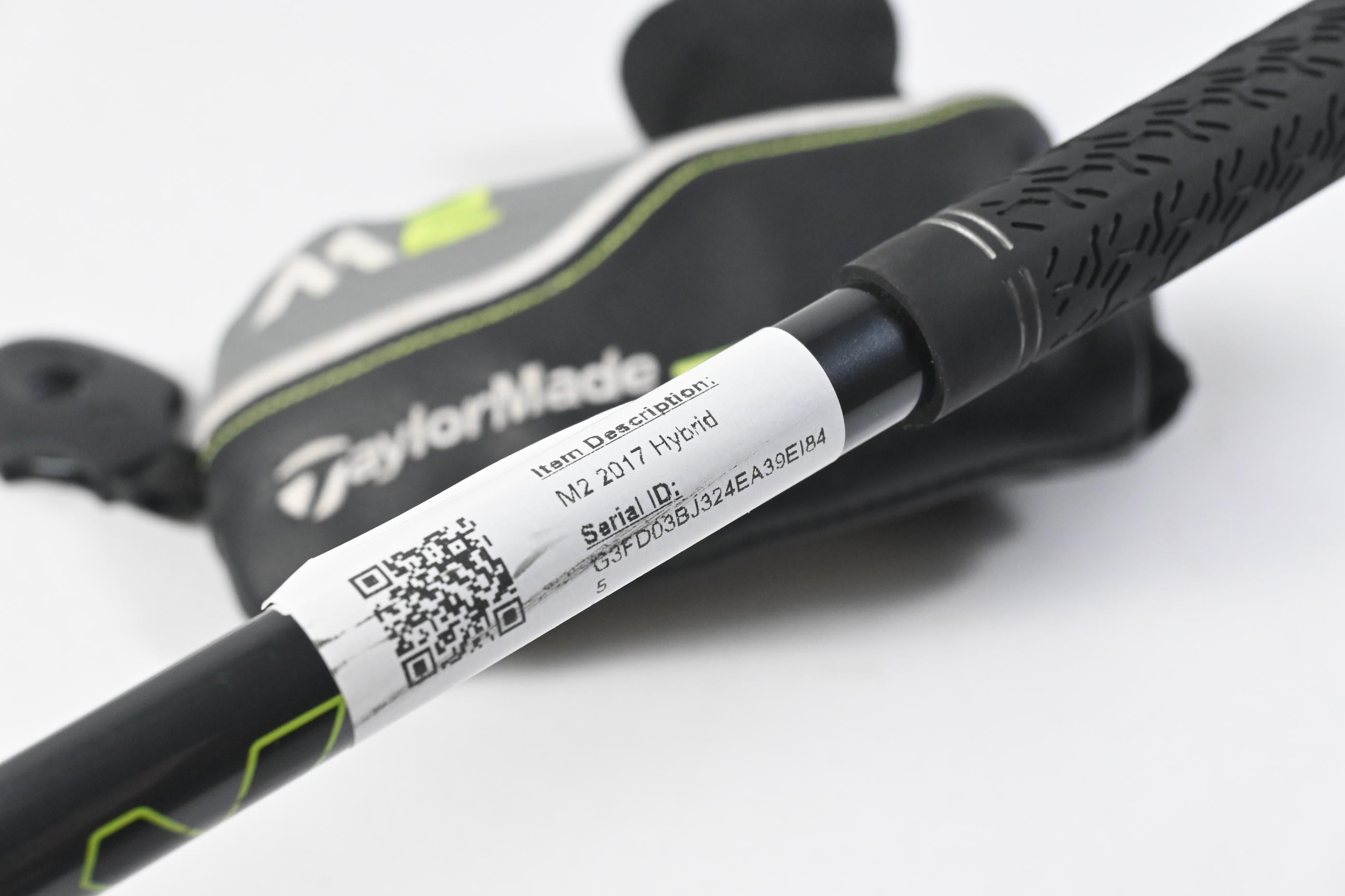 Taylormade M2 2017 #4 Hybrid / 22 Degree / Regular Flex REAX 65 Shaft