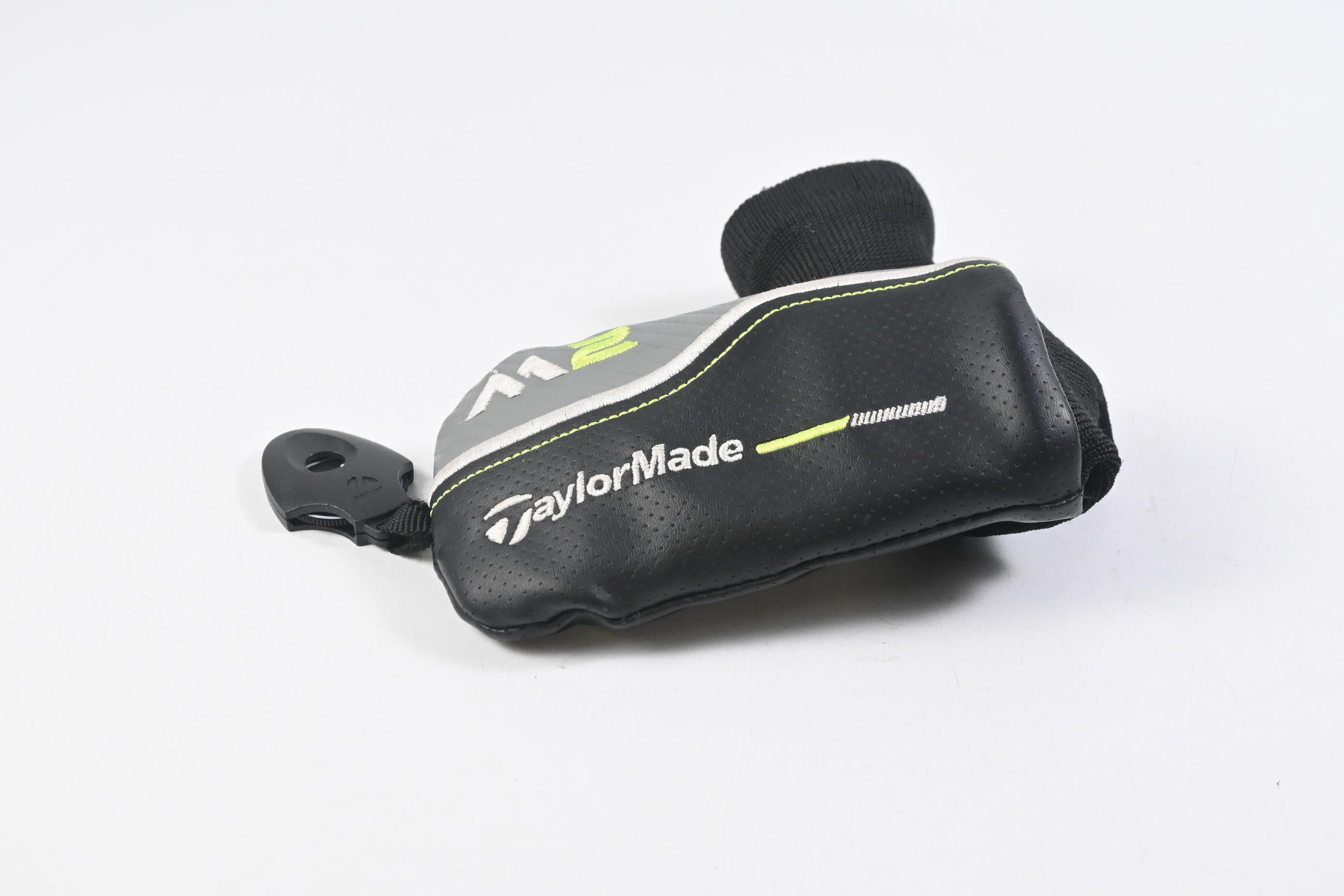 Taylormade M2 2017 #4 Hybrid / 22 Degree / Regular Flex REAX 65 Shaft