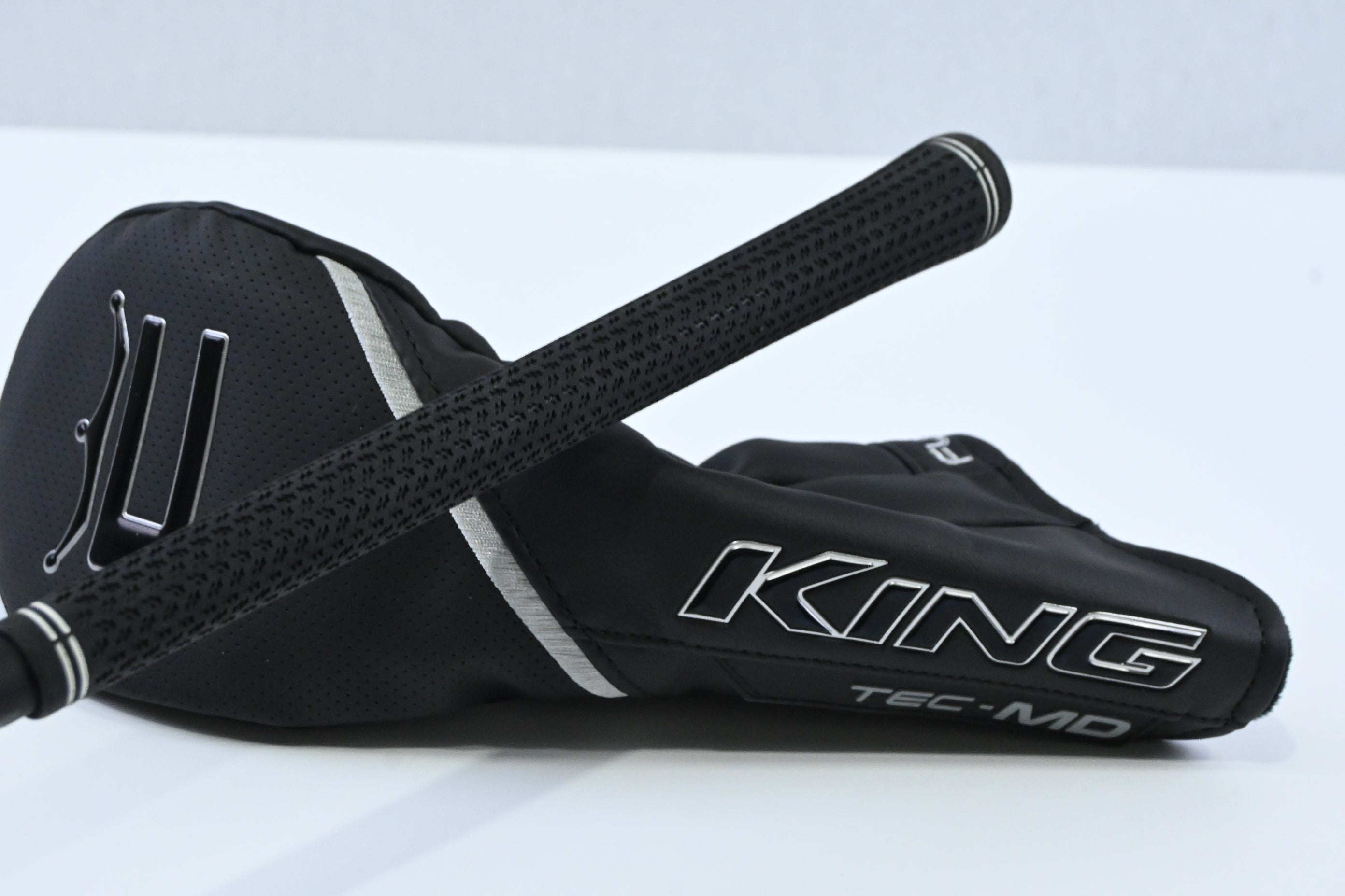 Cobra KING TEC Mini Driver / 13.5 Degree / X-Flex Kai'li White 60 Shaft