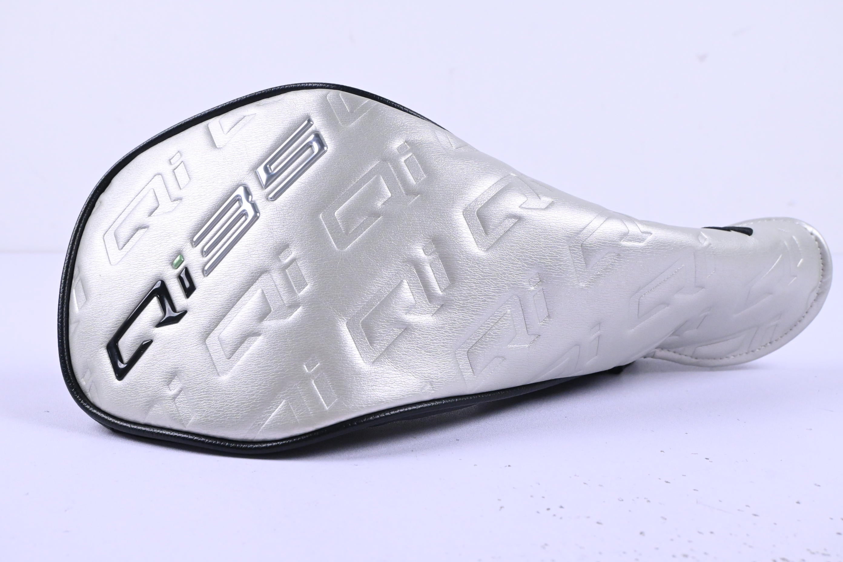 Taylormade Qi35 Driver / 10.5 Degree / Regular Flex Kuro Kage Silver 60 Shaft