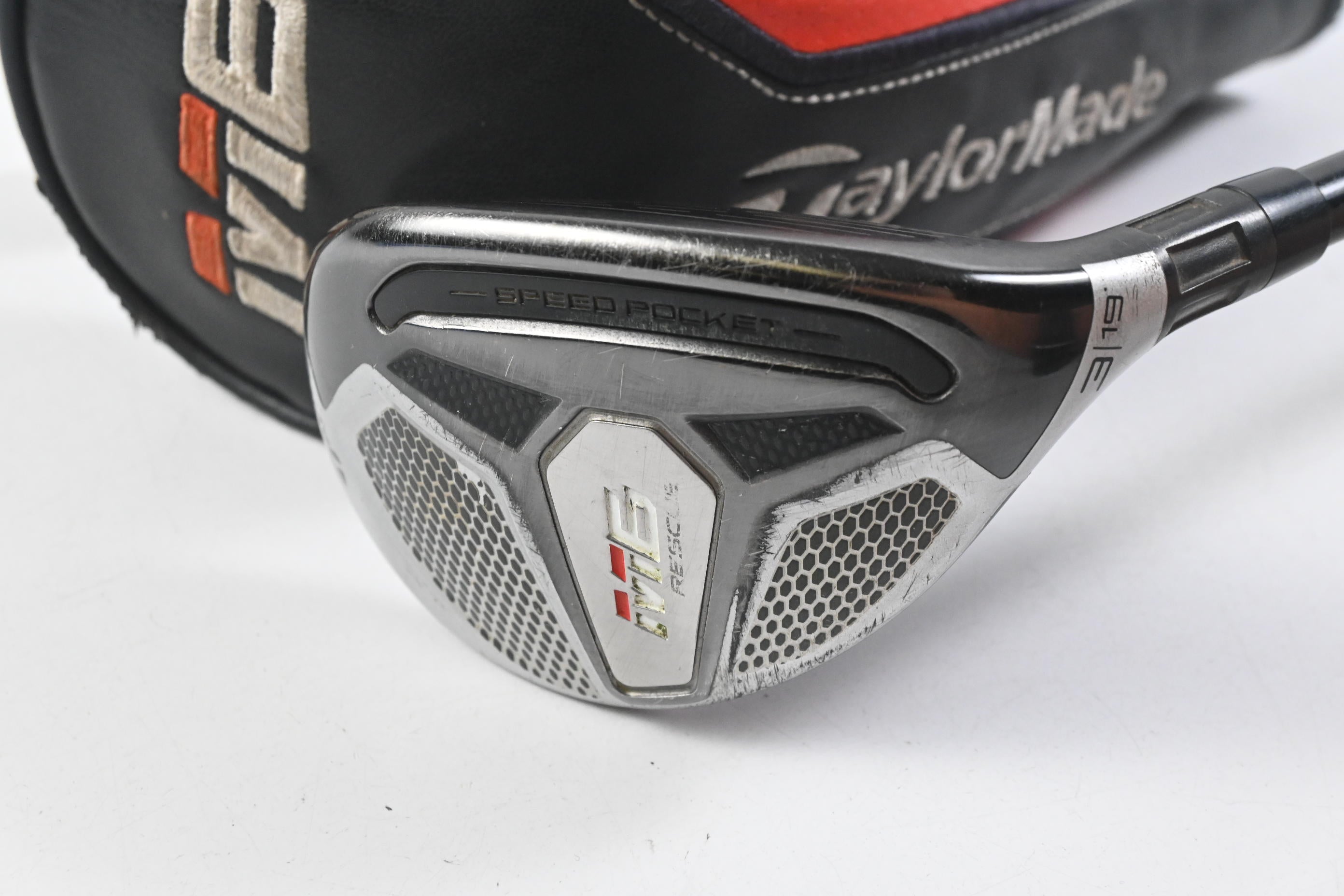 Taylormade M6 #3 Hybrid / 19 Degree / Regular Flex Fujikura Atmos Red 6 Shaft
