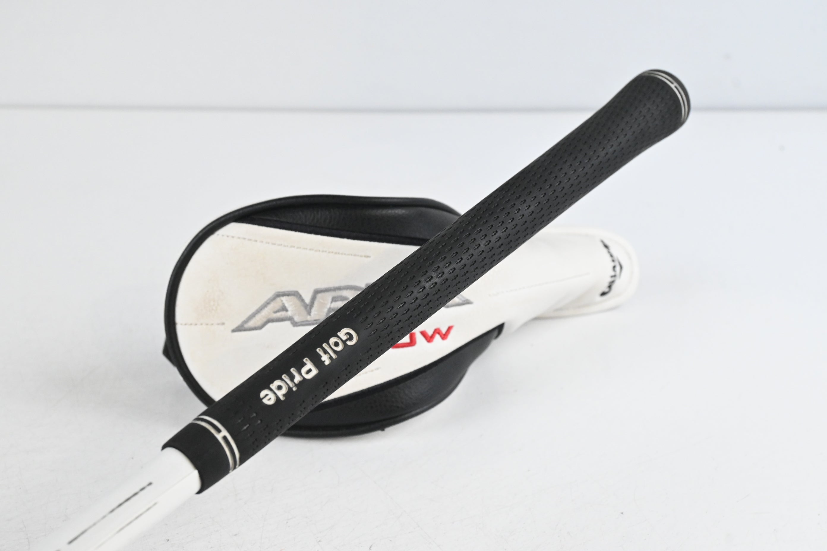 Callaway Apex UW 24 #4 Hybrid / 21 Degree / Stiff Flex MMT Black 70 Shaft