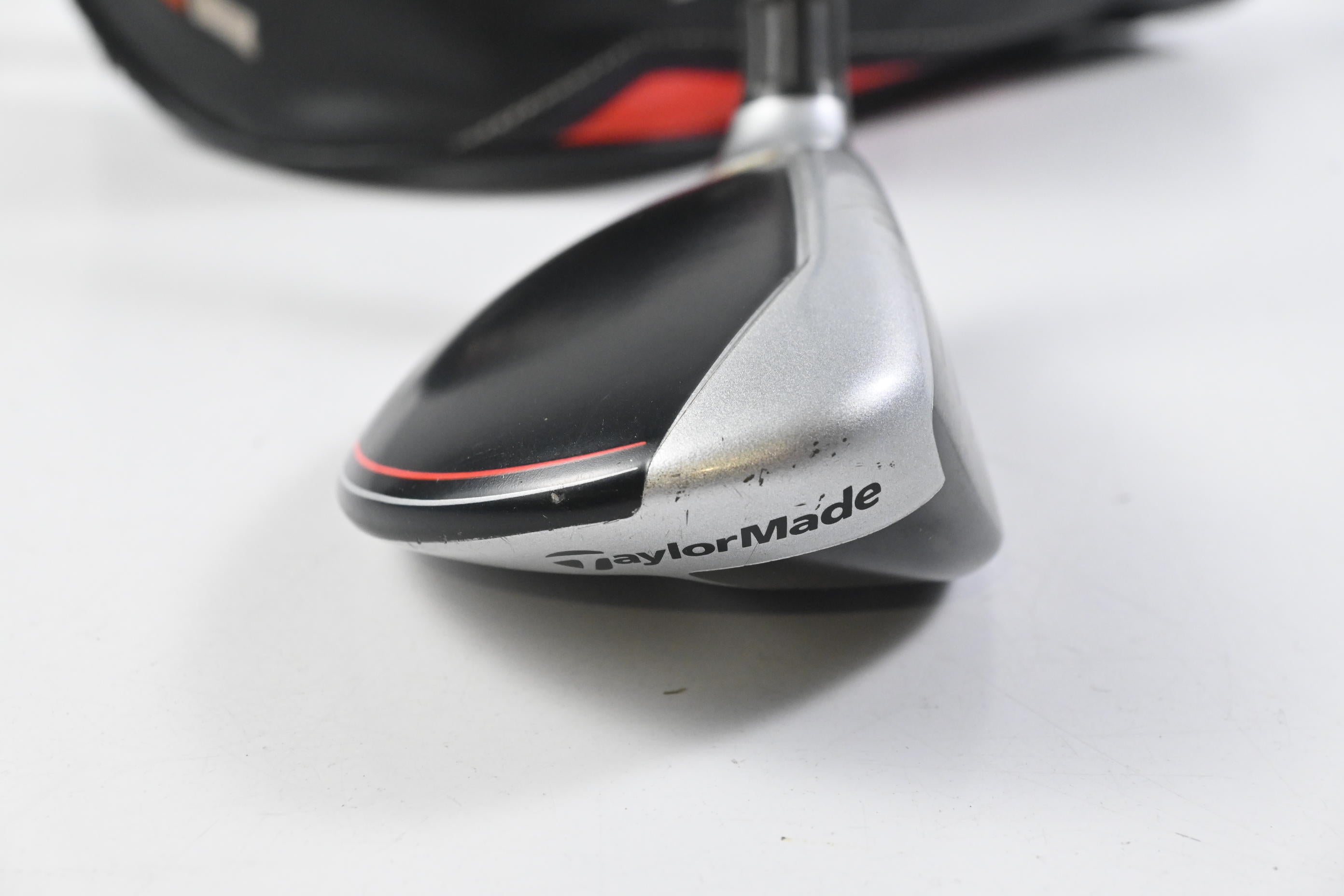 Taylormade M6 #3 Hybrid / 19 Degree / Regular Flex Fujikura Atmos Red 6 Shaft