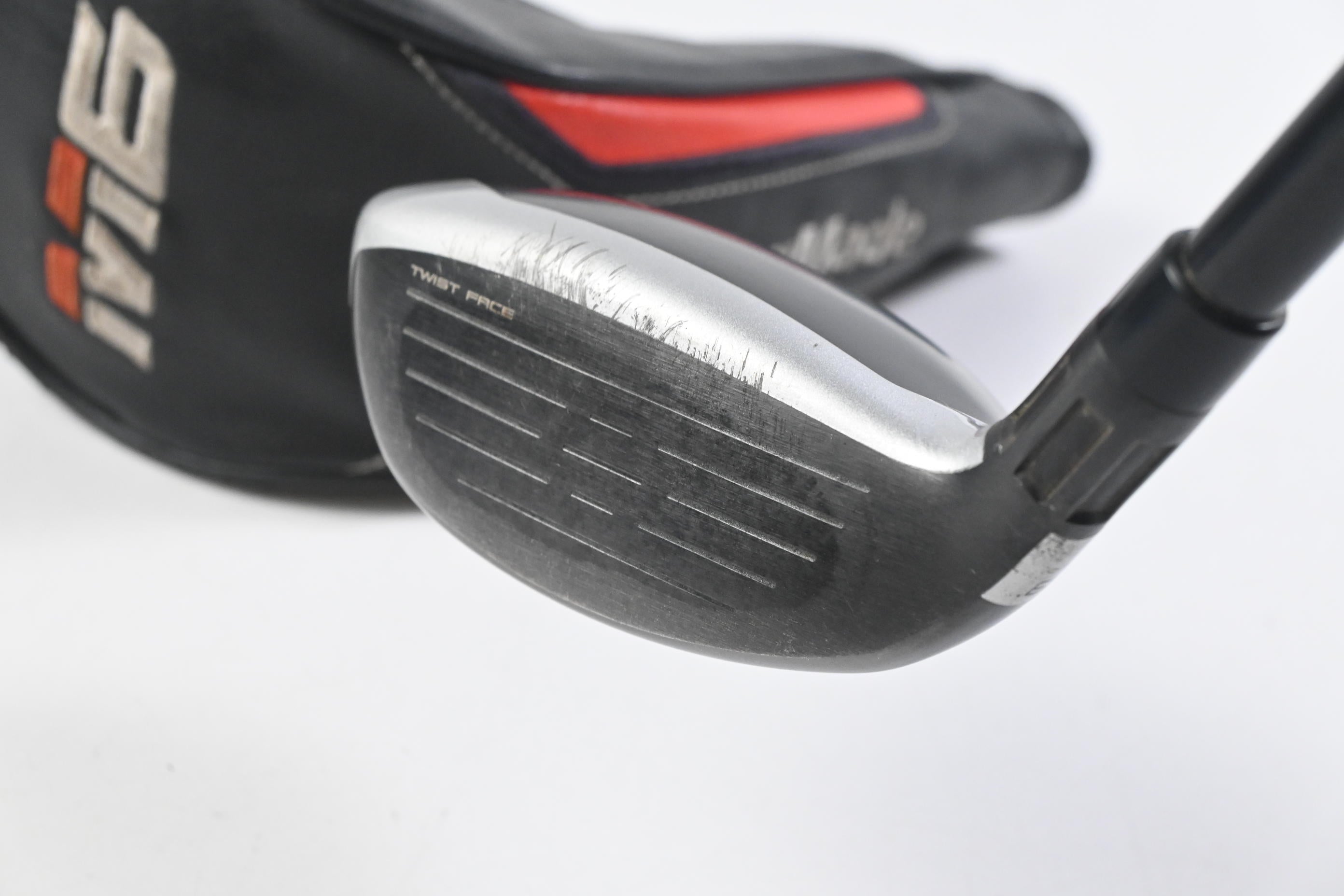 Taylormade M6 #3 Hybrid / 19 Degree / Regular Flex Fujikura Atmos Red 6 Shaft