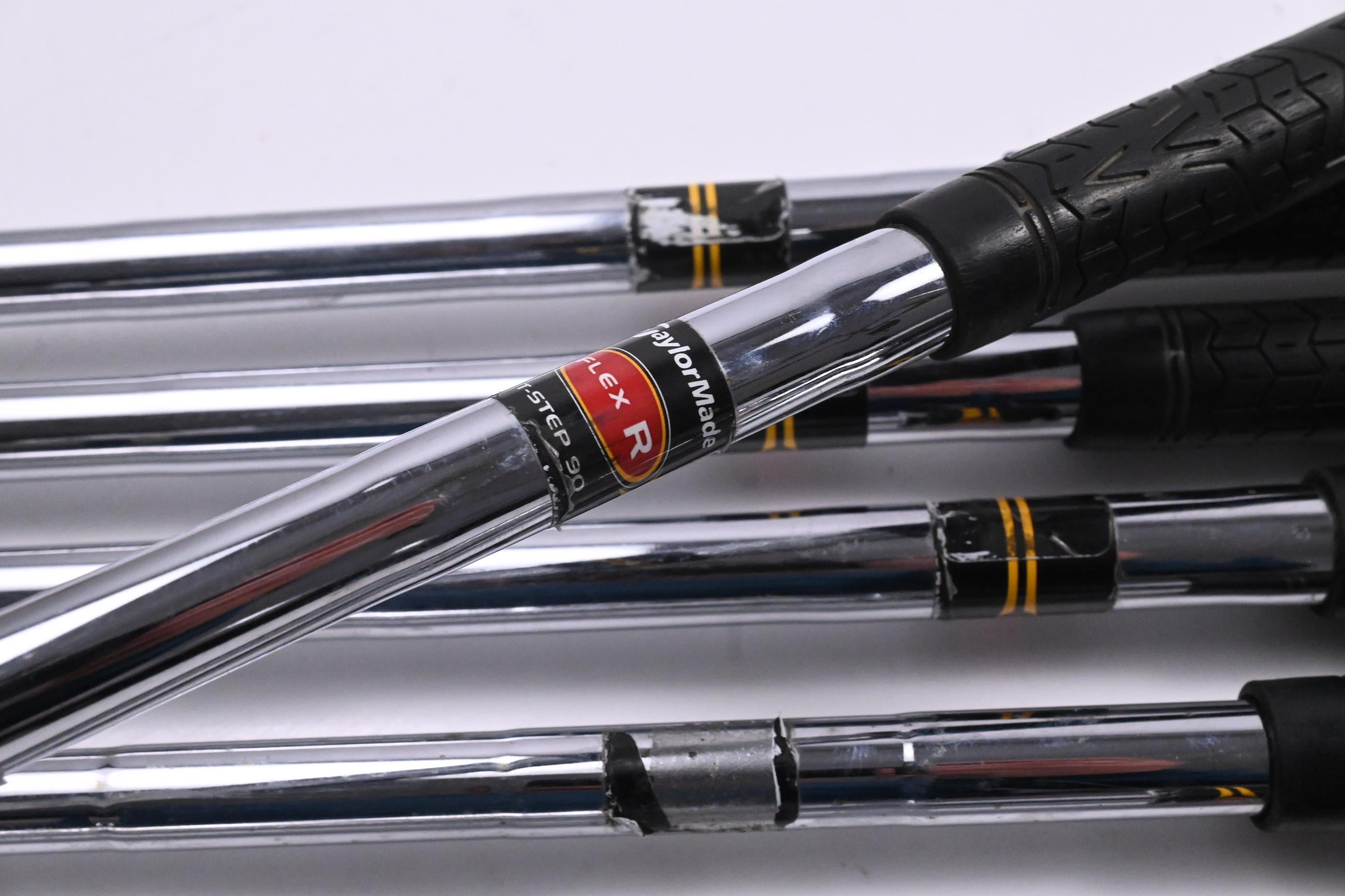 Taylormade R7 Irons / 4-PW / Regular Flex Taylormade T-Step 90 Shafts