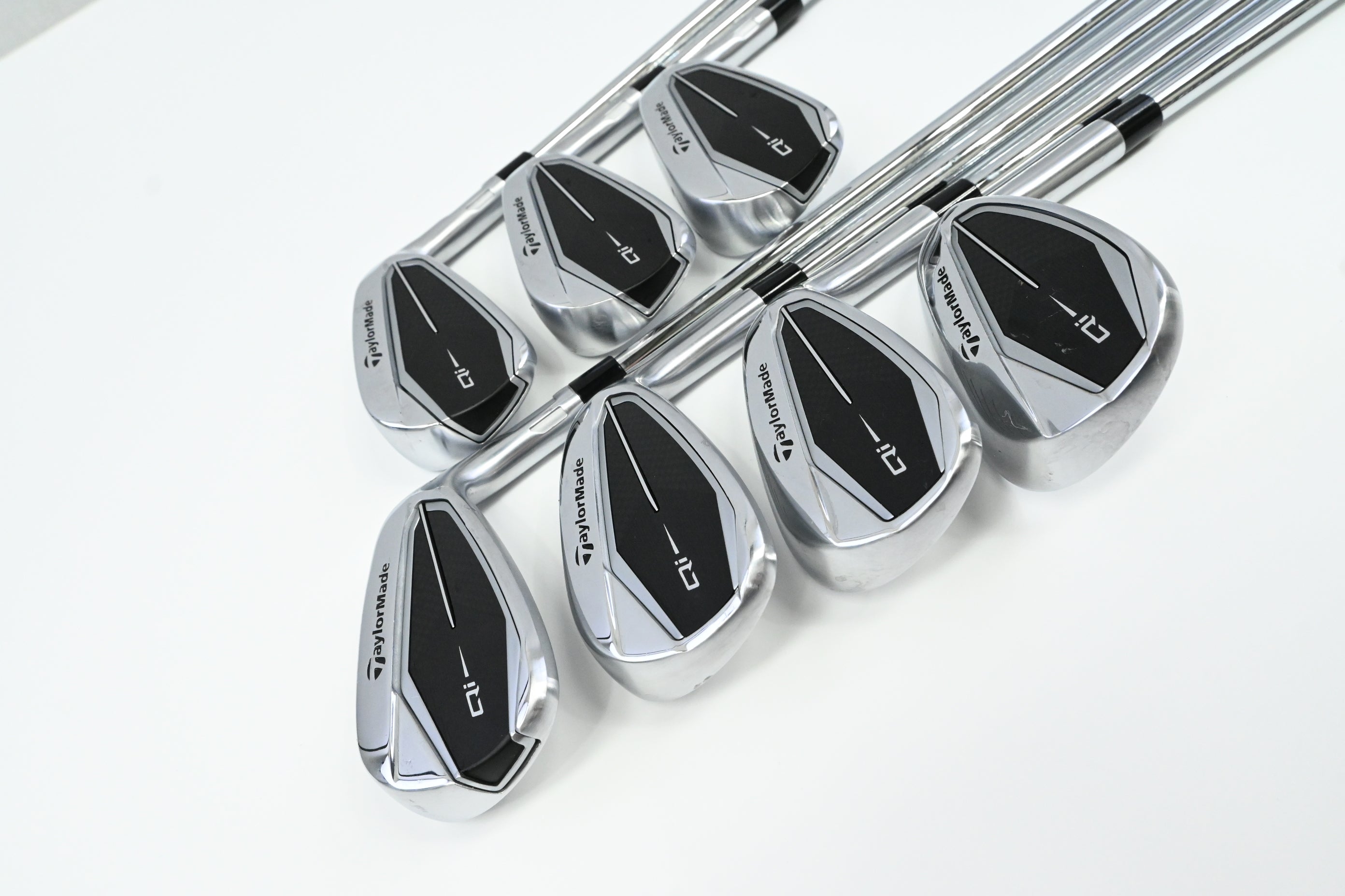 Taylormade Qi Irons / 5-PW+SW / Regular Flex NS Pro Modus3 Tour 105 Shafts