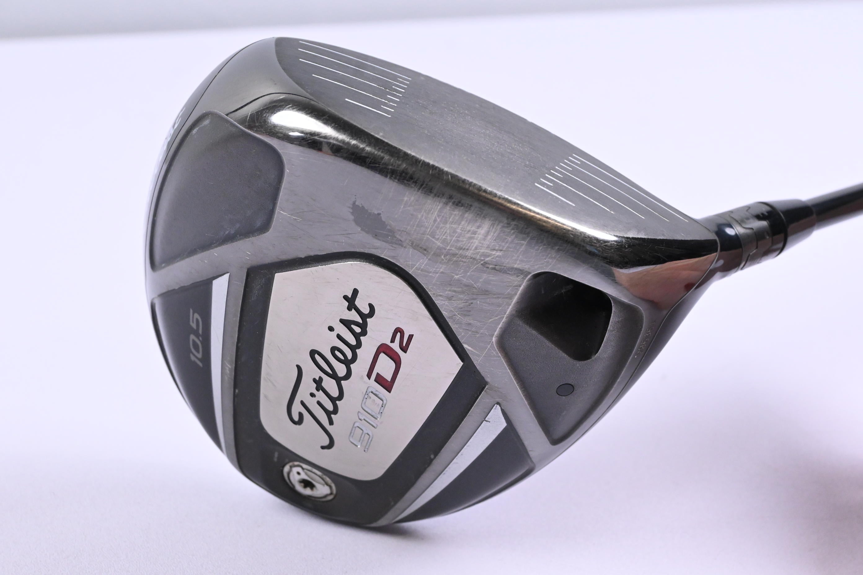 Titleist 910 D2 Driver / 10.5 Degree / Stiff Flex Diamana 'Ahina 72 Shaft