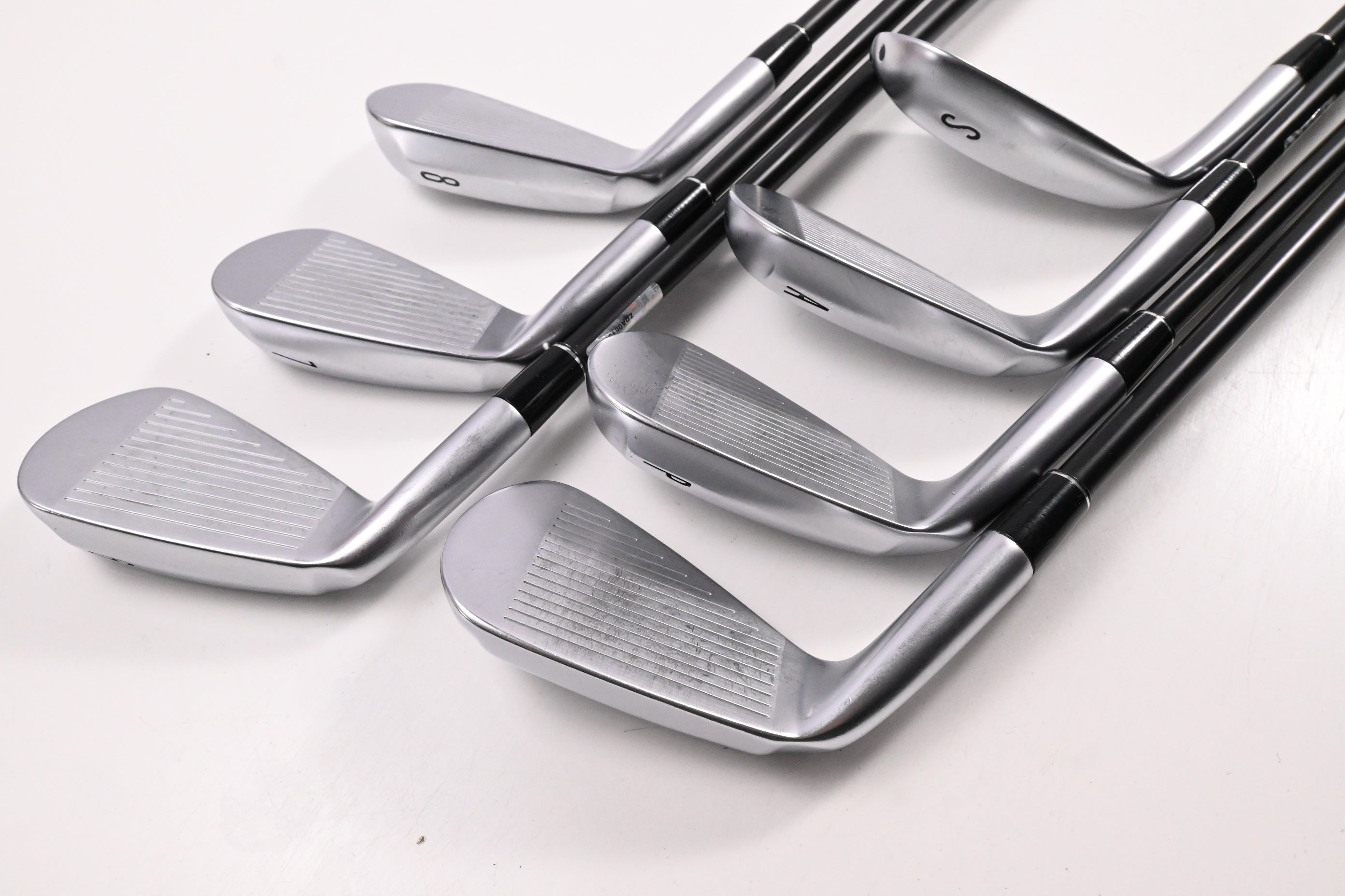 Srixon ZXi4 Irons / 6-PW+AW+SW / Regular Flex KBS TGI 60 Shafts