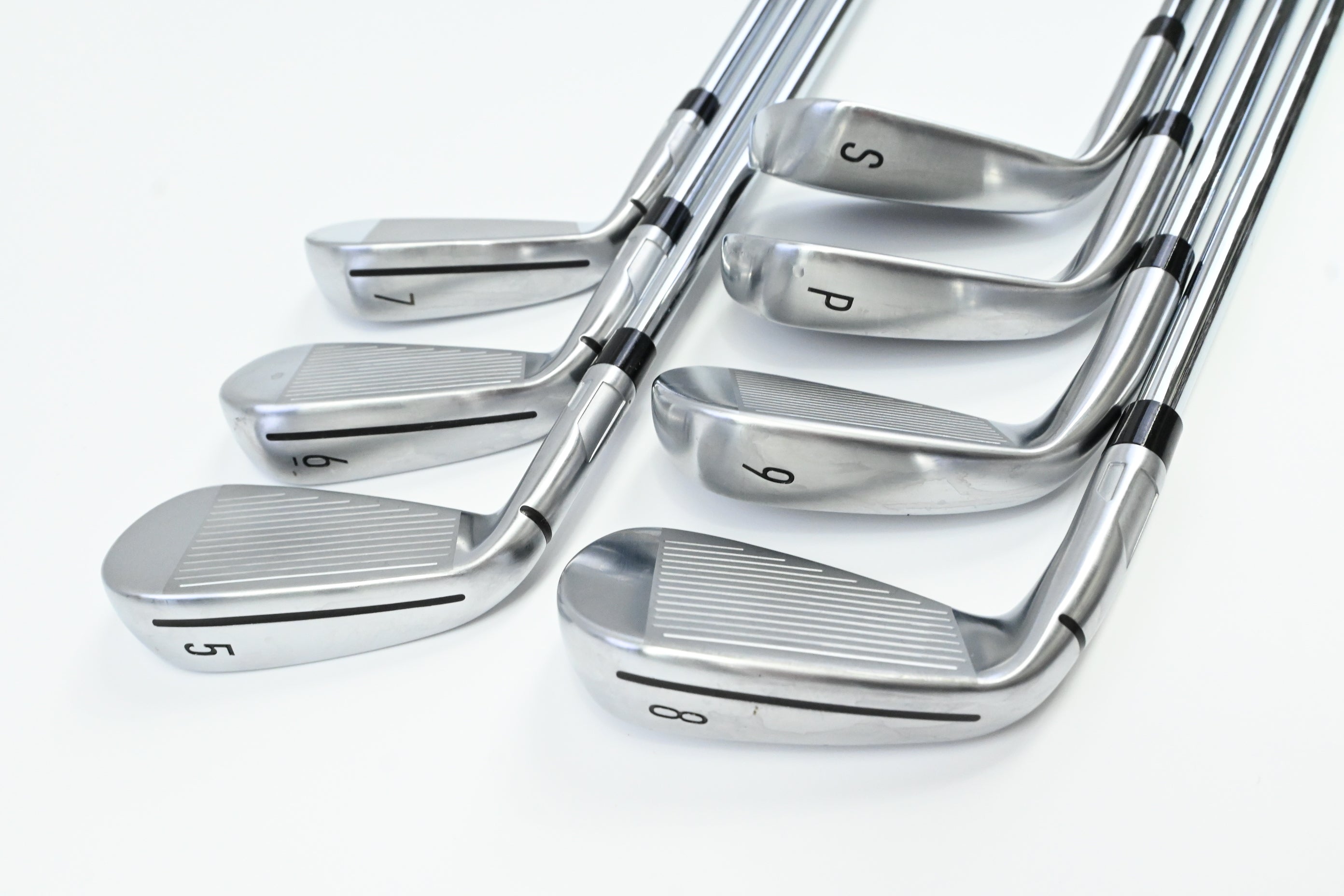 Taylormade Qi Irons / 5-PW+SW / Regular Flex NS Pro Modus3 Tour 105 Shafts