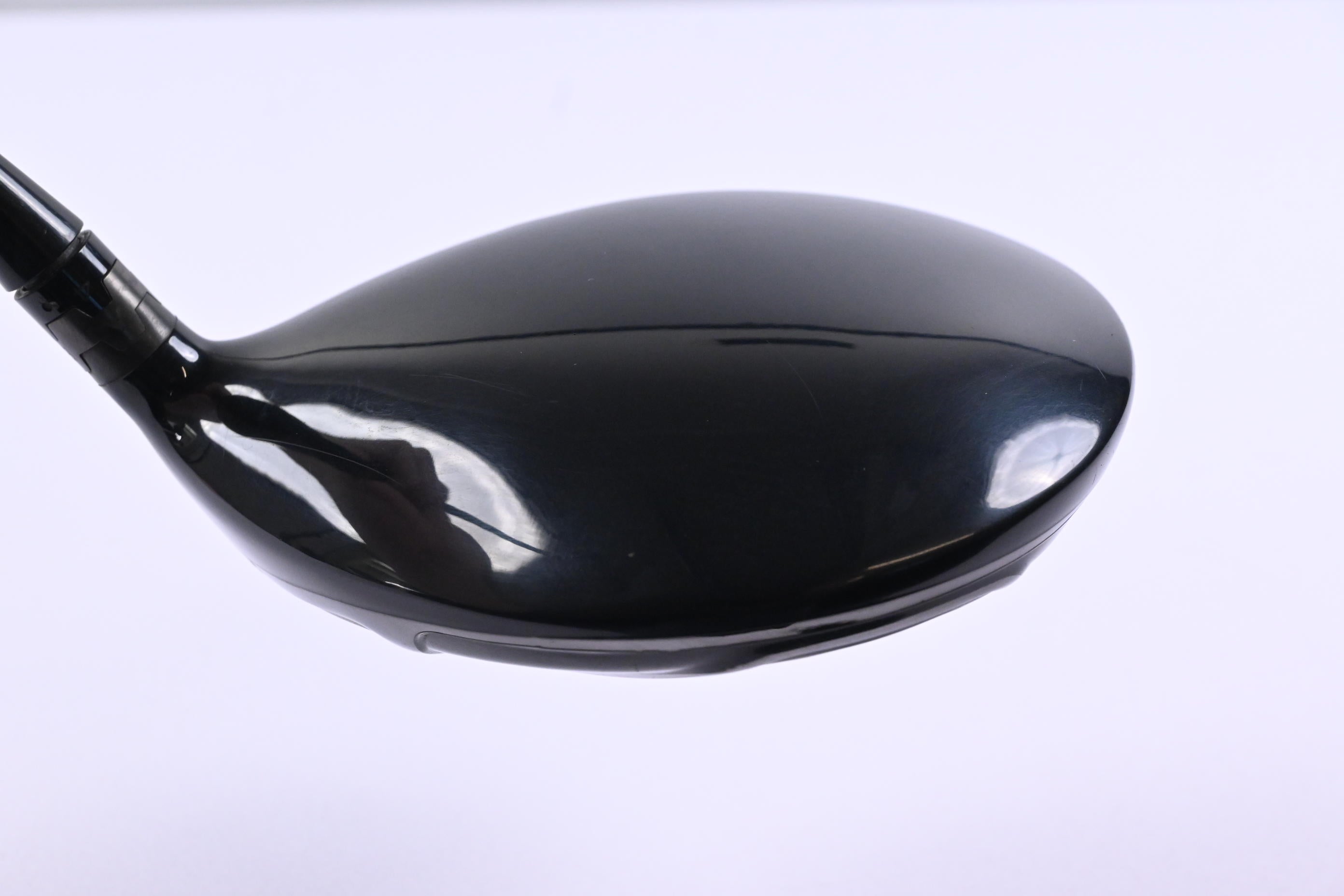 Titleist 910 D2 Driver / 10.5 Degree / Stiff Flex Diamana 'Ahina 72 Shaft