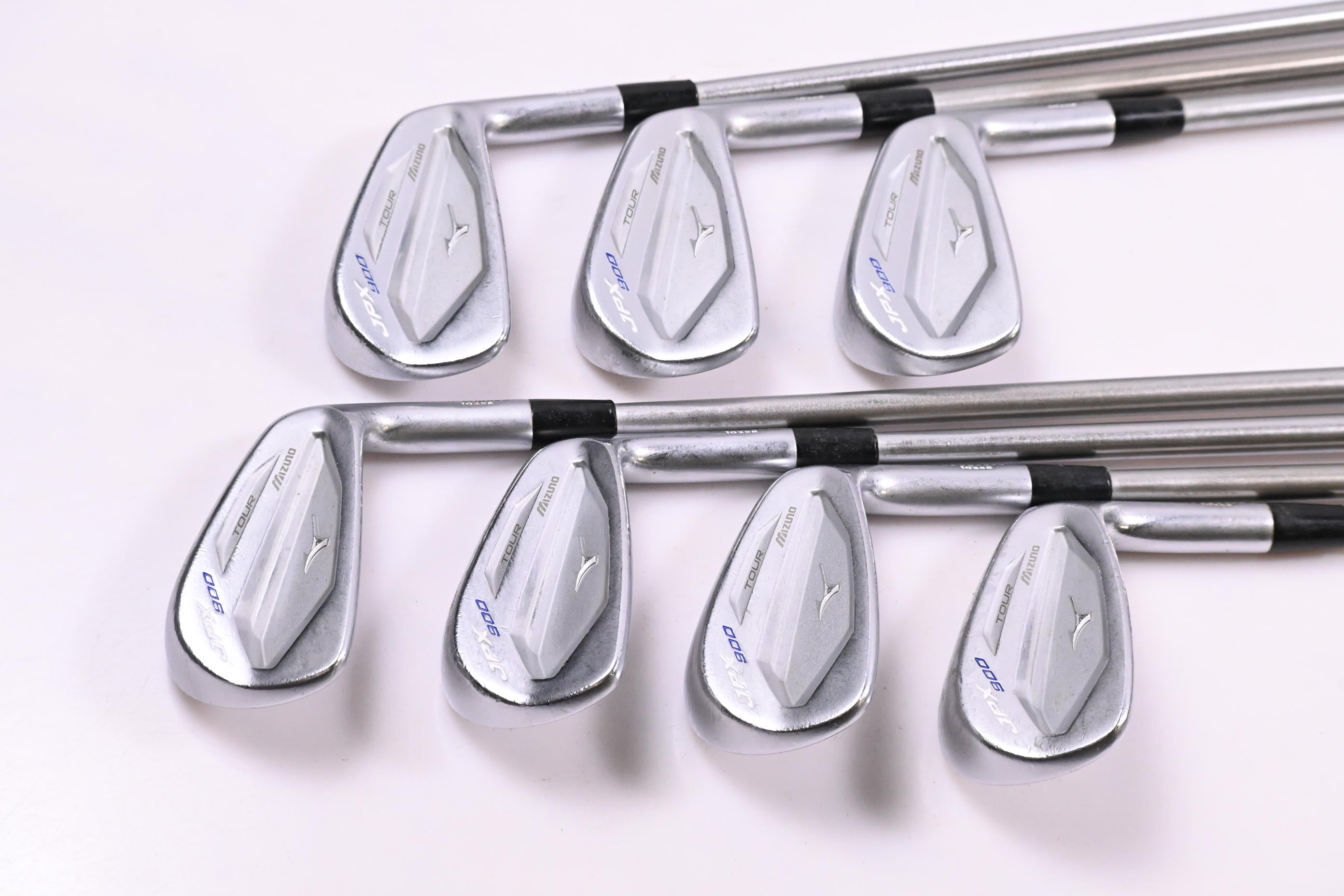 Mizuno JPX 900 Tour Irons / 4-PW / X-Flex KBS Tour C-Taper 130 Shafts