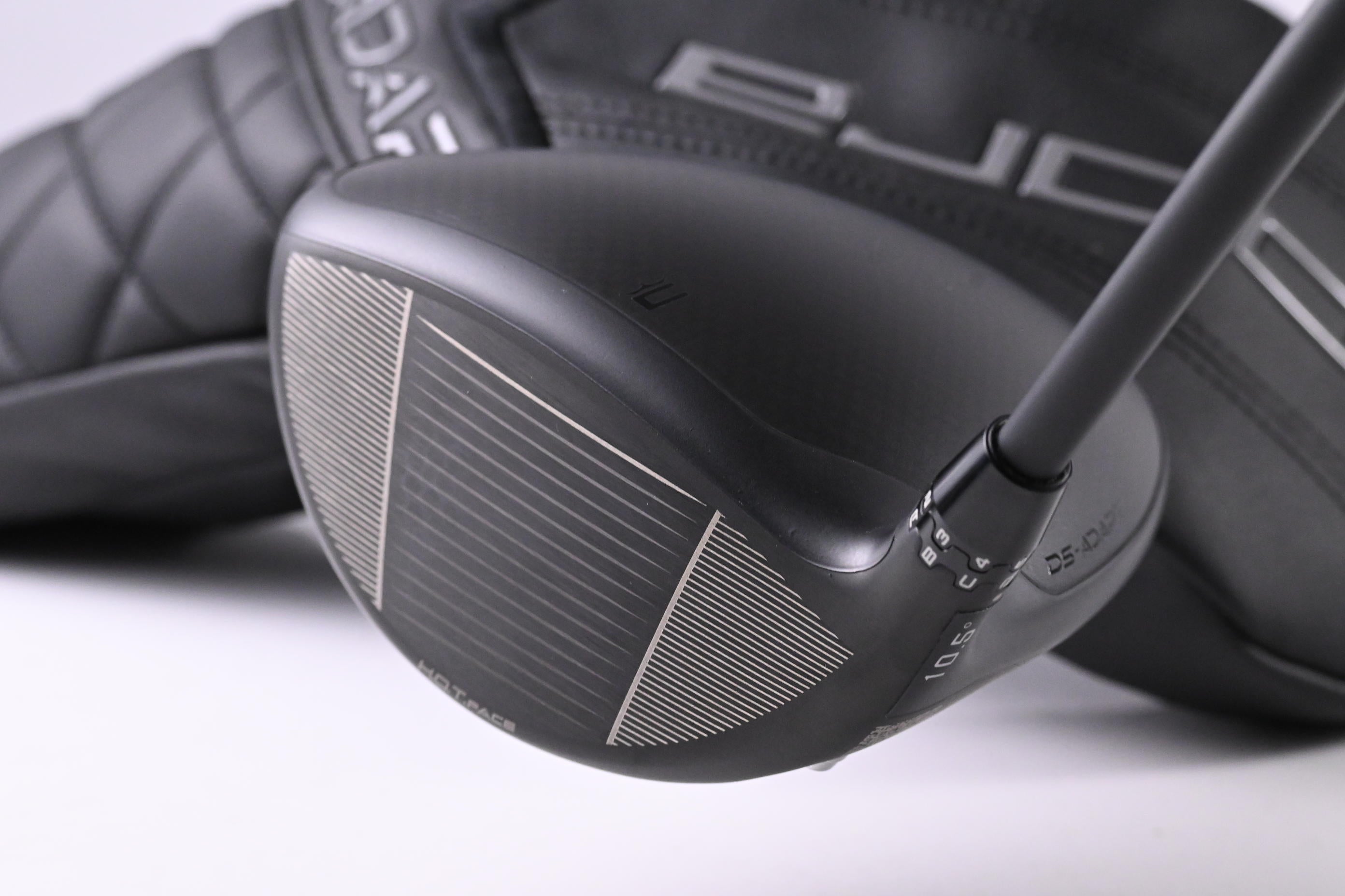 Cobra DS-Adapt MAX-D Driver / 10.5 Degree / Regular Flex Vanquish 4 Shaft