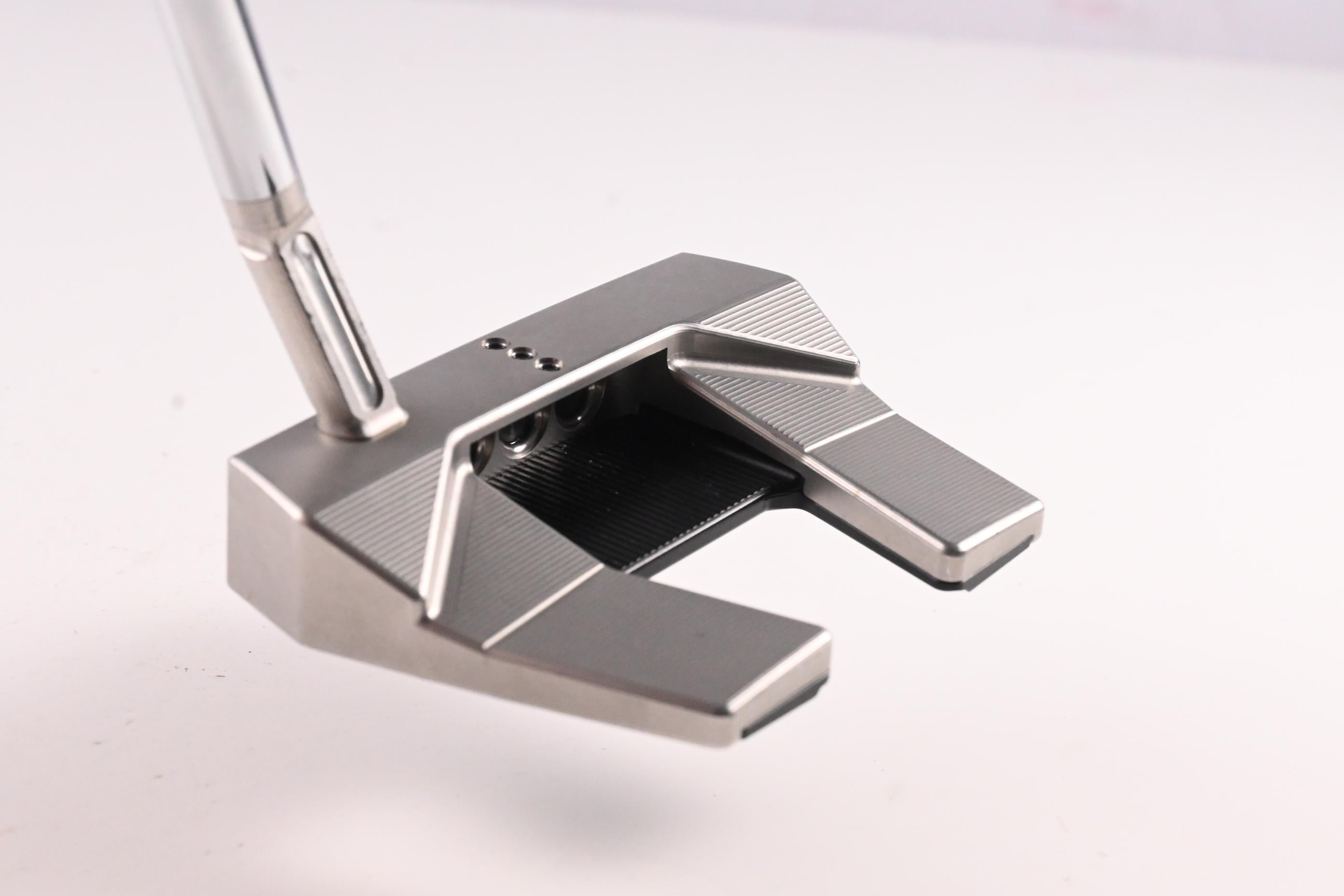 Scotty Cameron 2024 Phantom #5.5 Putter / 33 Inch