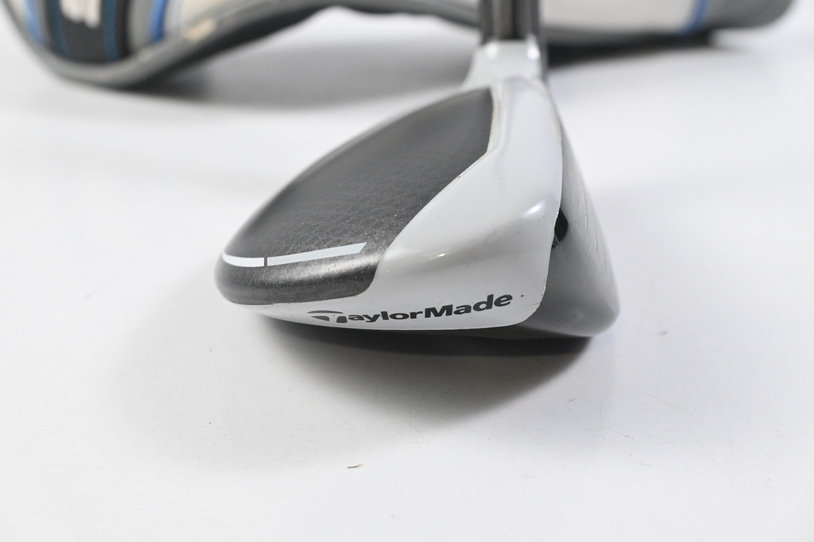 Taylormade SIM Max #3 Hybrid / 19 Degree / Stiff Flex Ventus Blue 7 Shaft