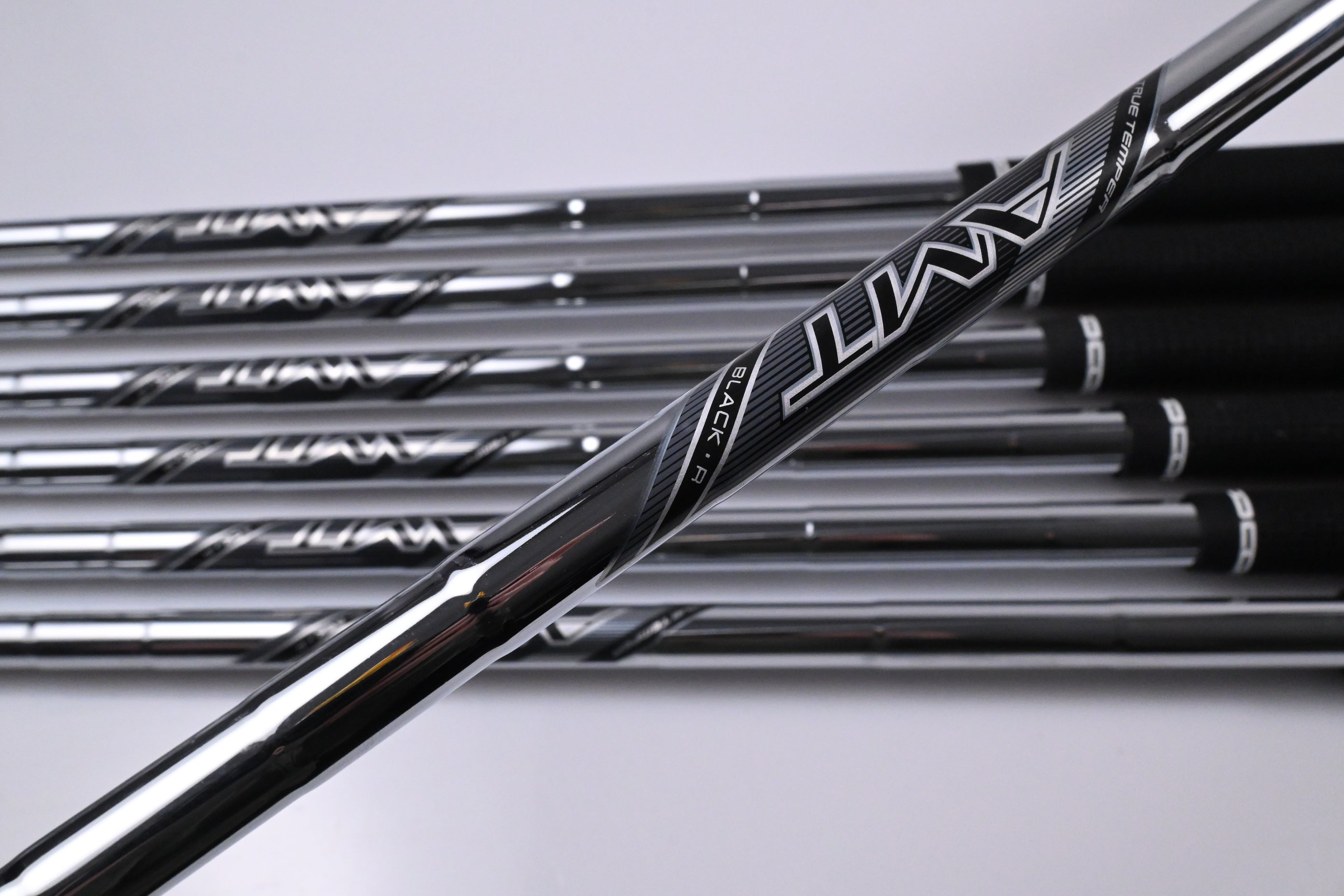 Titleist T250 2025 Irons / 5-PW+48 / Regular Flex AMT Black Shafts