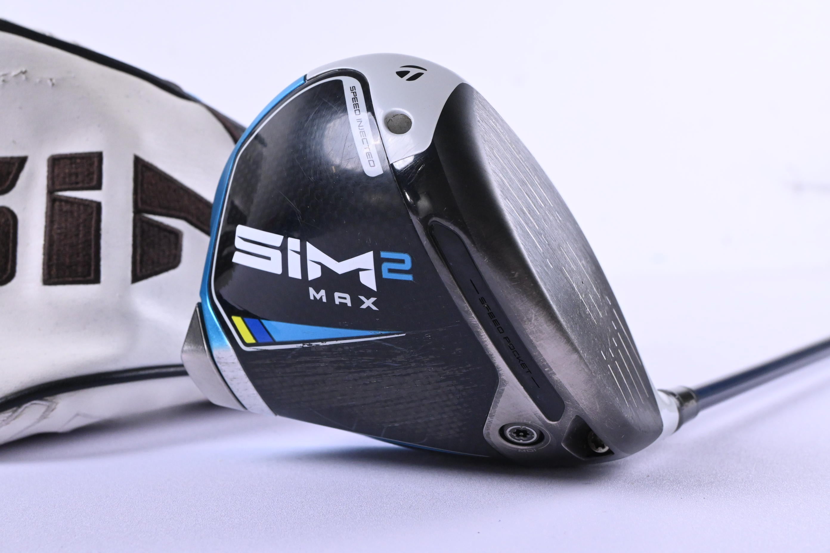 Taylormade SIM2 Max Driver / 10.5 Degree / Regular Flex Fujikura Ventus Blue 5