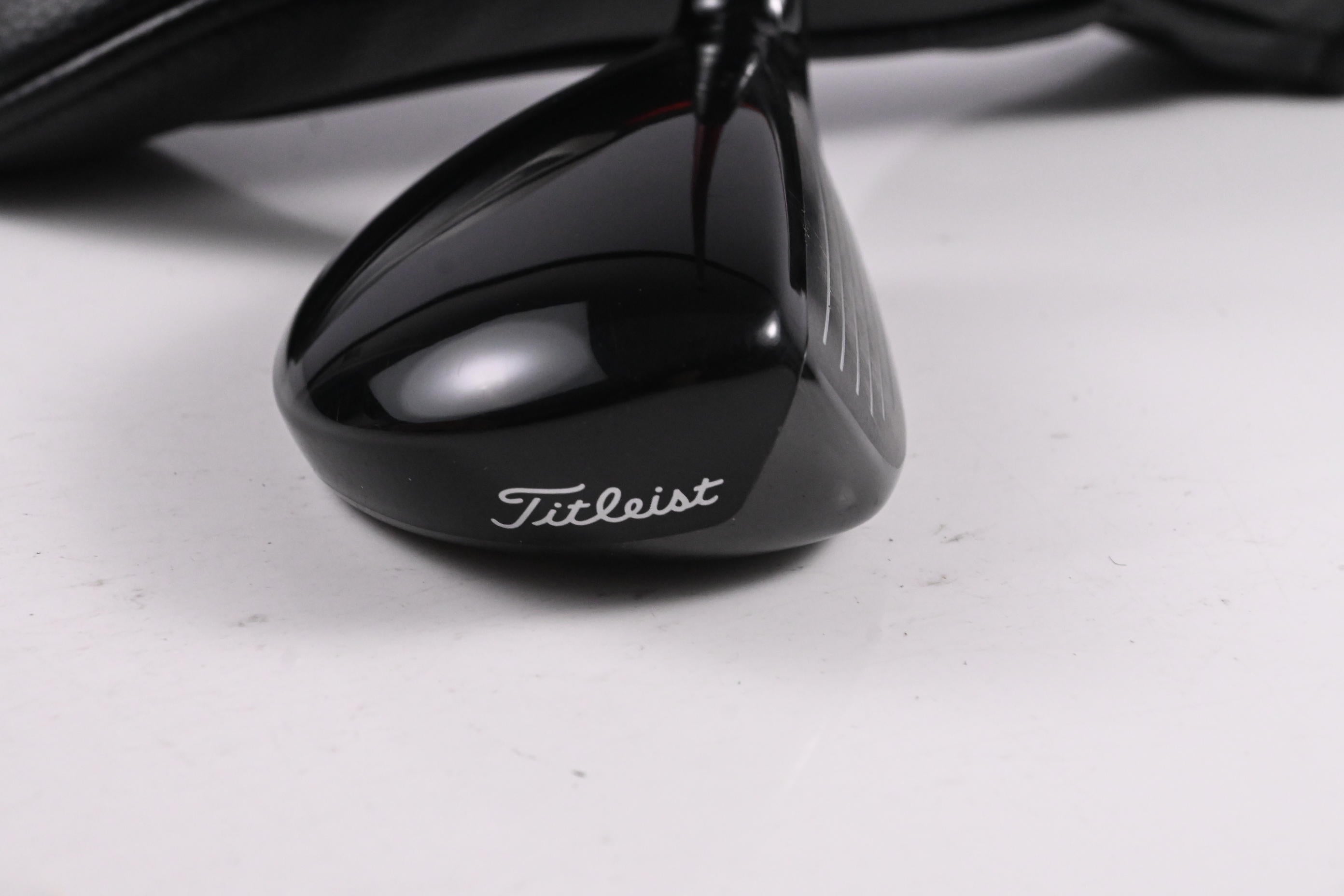 Titleist GT2 #5 Hybrid / 24 Degree / Regular Flex Project X Denali Red 60 Shaft